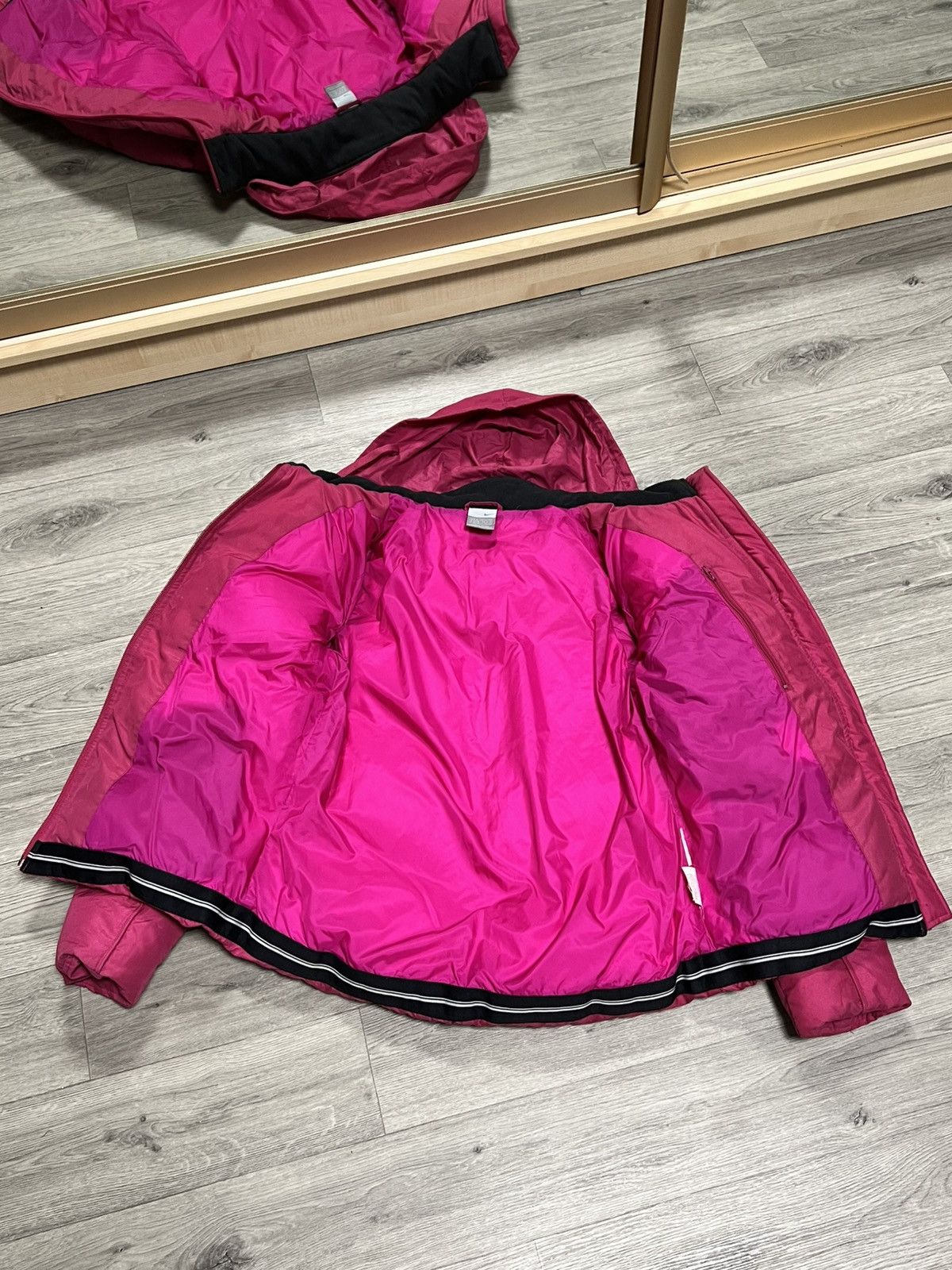 Vintage Nike vintage down puffer jacket women’s size s Size S / US 4 / IT 40 - 8 Thumbnail