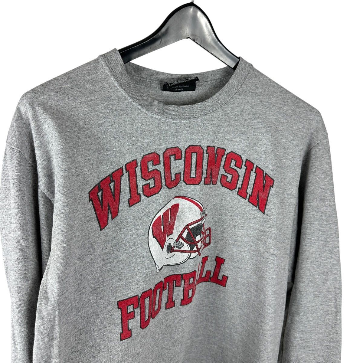 Vintage Vintage Y2K Steve & Barry’s Wisconsin Football Shirt Size US M / EU 48-50 / 2 - 7 Thumbnail