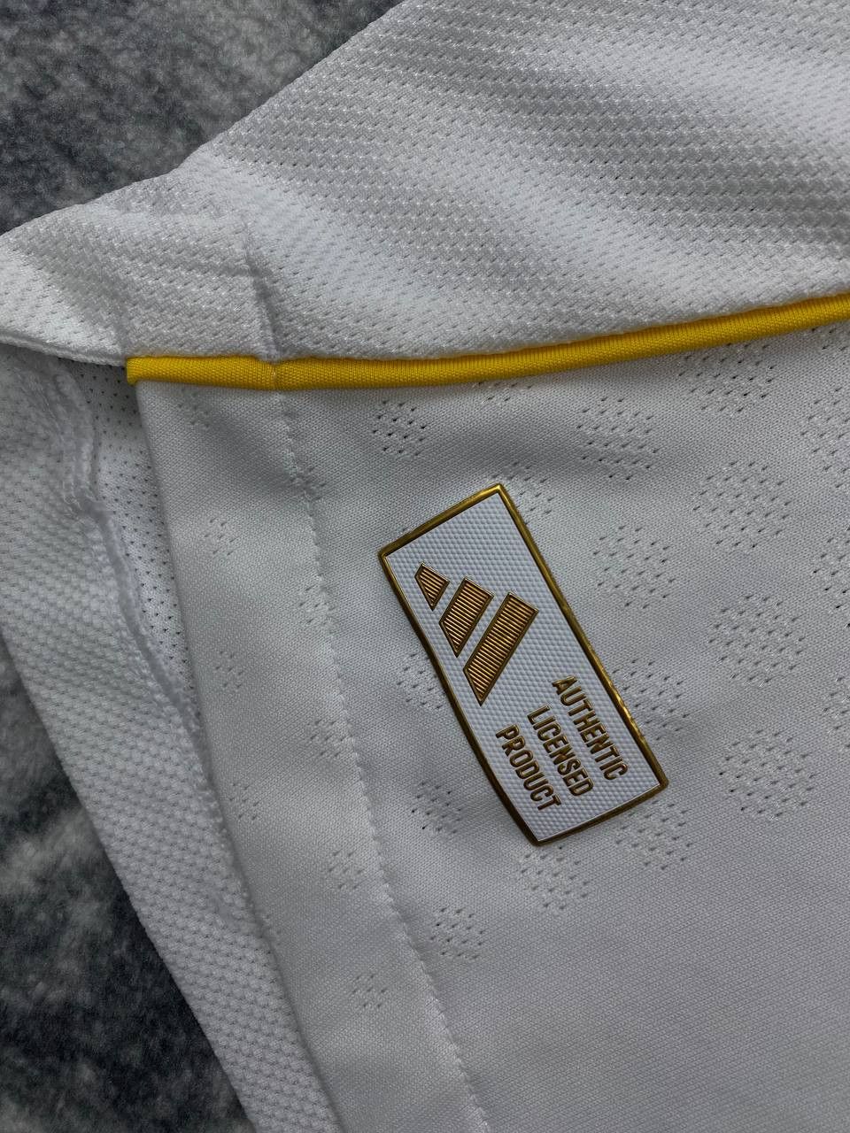 Adidas adidas Real Madrid 2025 2026 Valverde #8 Home V2 Jersey Size US M / EU 48-50 / 2 - 5 Thumbnail