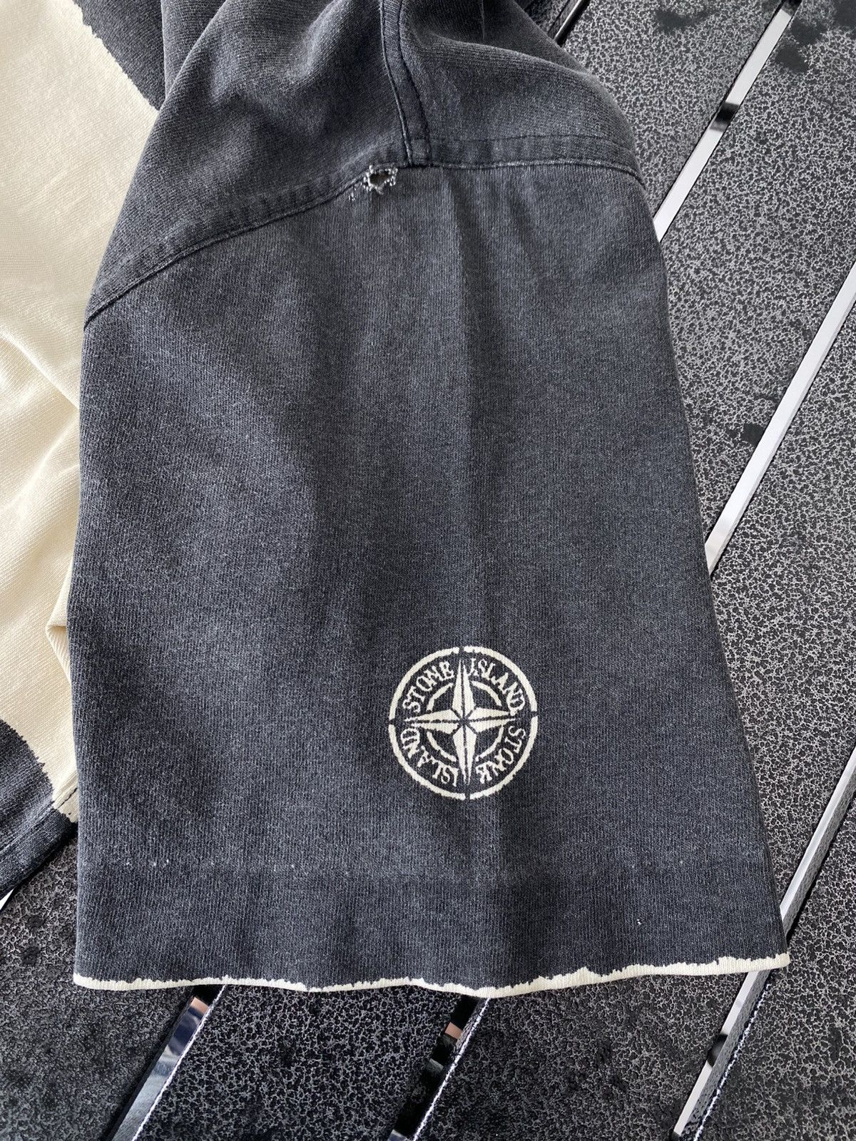 Stone Island 2006 Stone Island Spellout Tshirt Size US M / EU 48-50 / 2 - 16 Thumbnail
