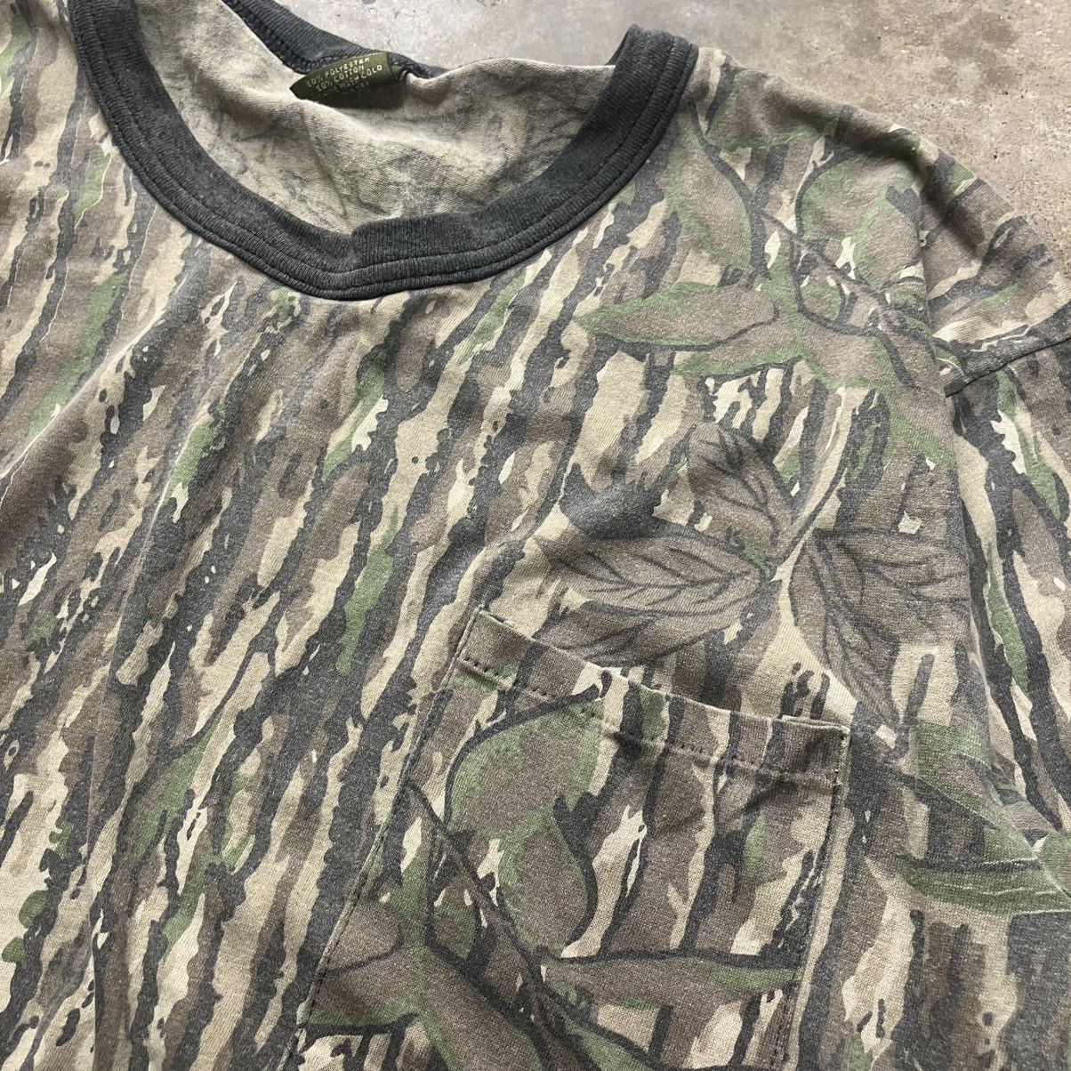 Realtree × Vintage 80’s realtree camo long sleeve shirt 50/50 blend Size US XL / EU 56 / 4 - 5 Thumbnail