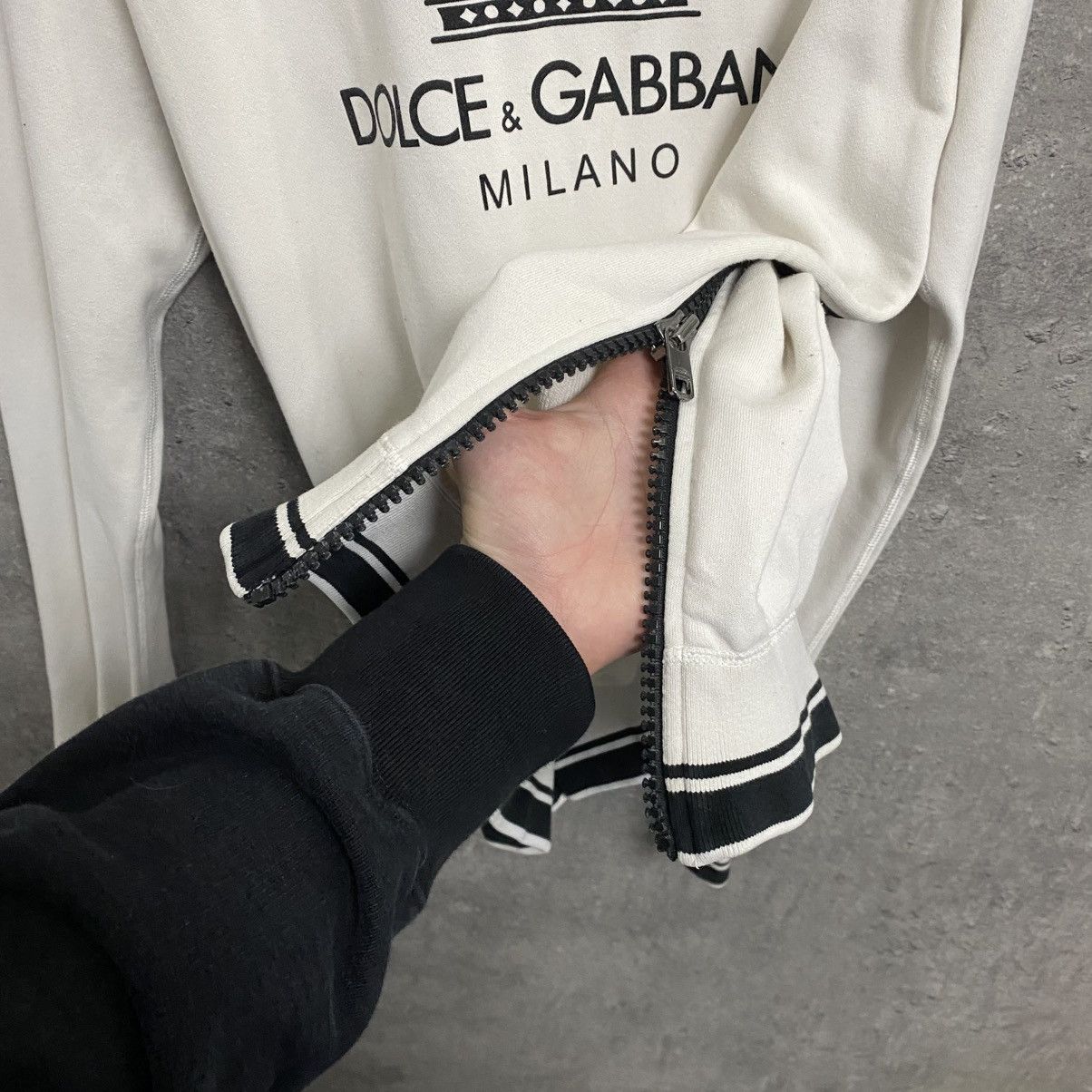 Dolce & Gabbana Rare Dolce & Gabbana D&G sweatshirt big logo Milano Size US M / EU 48-50 / 2 - 8 Thumbnail