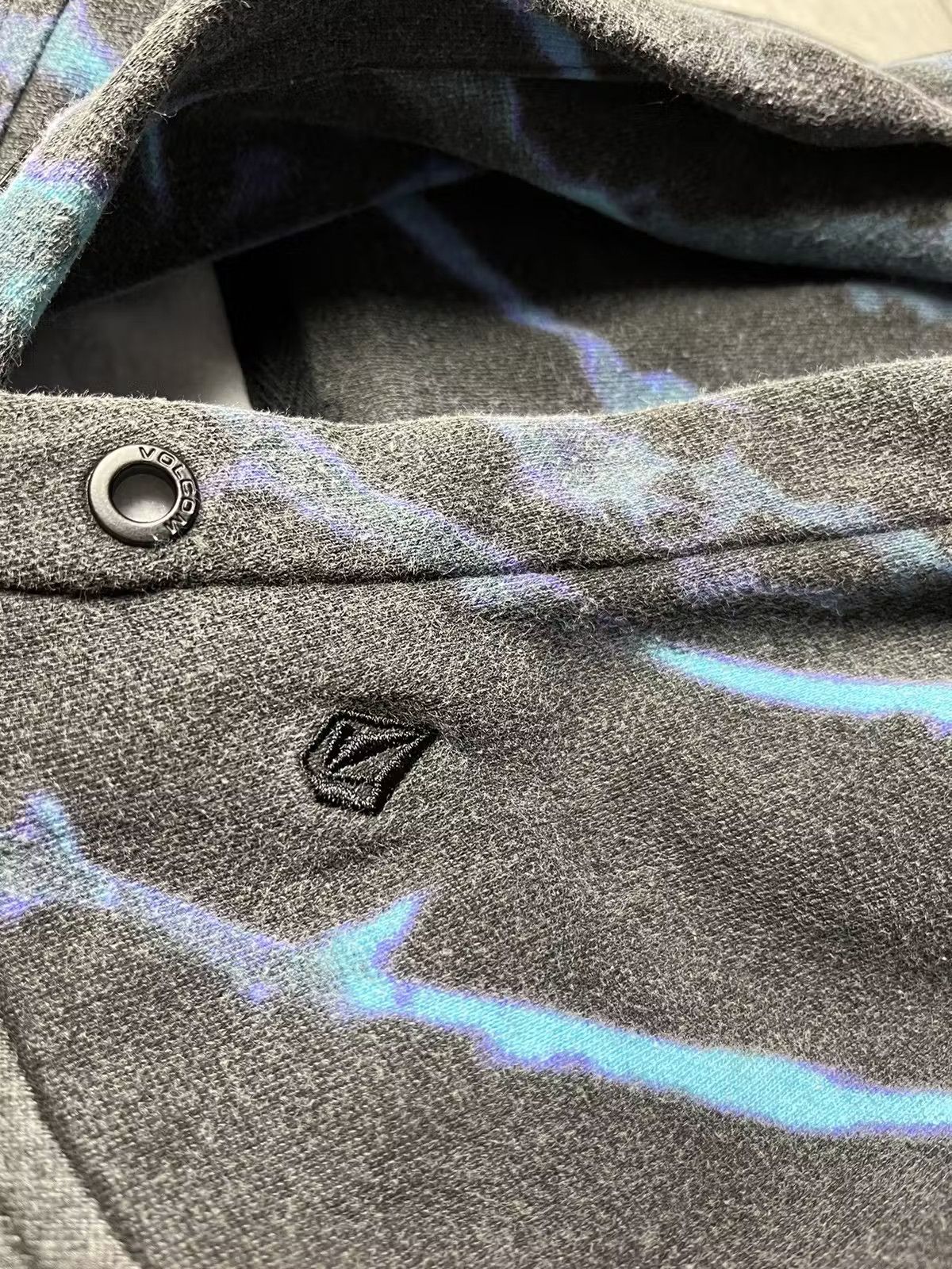 Volcom Volcom hoodie lightning logo size Small Size US S / EU 44-46 / 1 - 5 Thumbnail