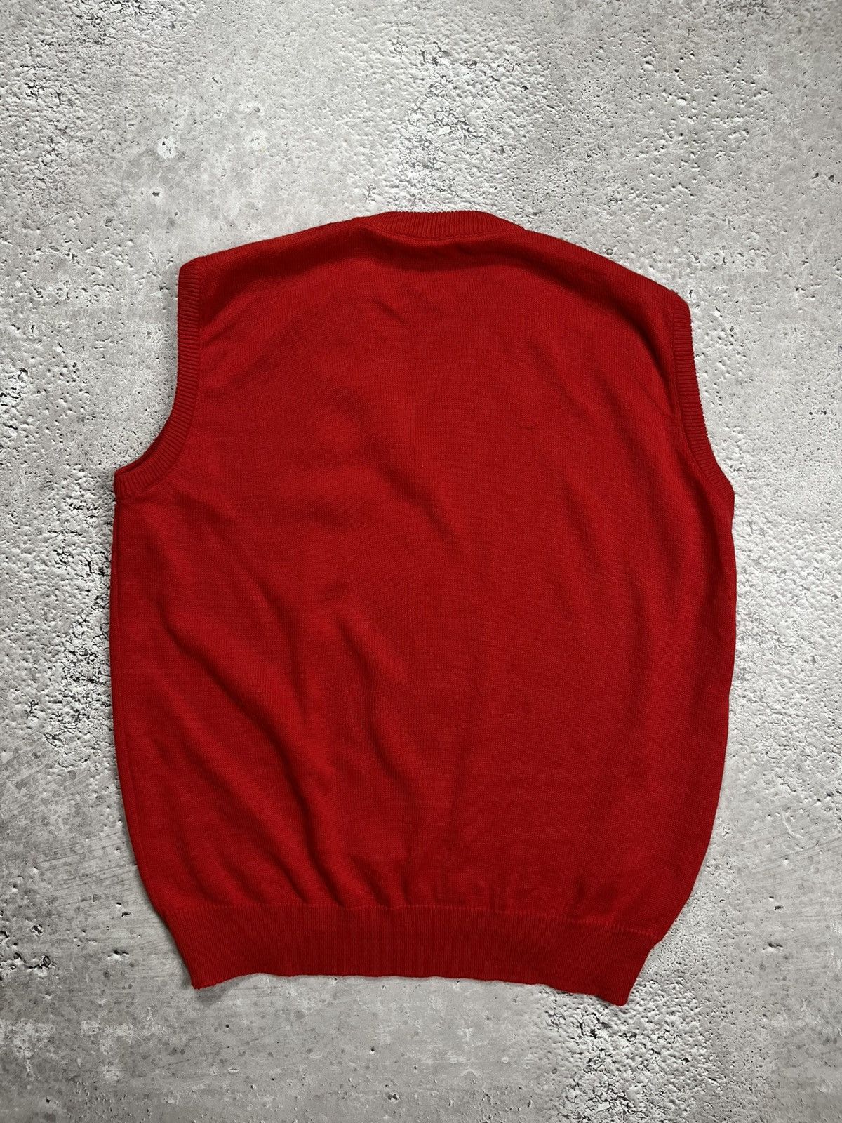 Lacoste Vintage Lacoste Red Knit Sweater Vest Crocodile Logo Size US XL / EU 56 / 4 - 8 Thumbnail