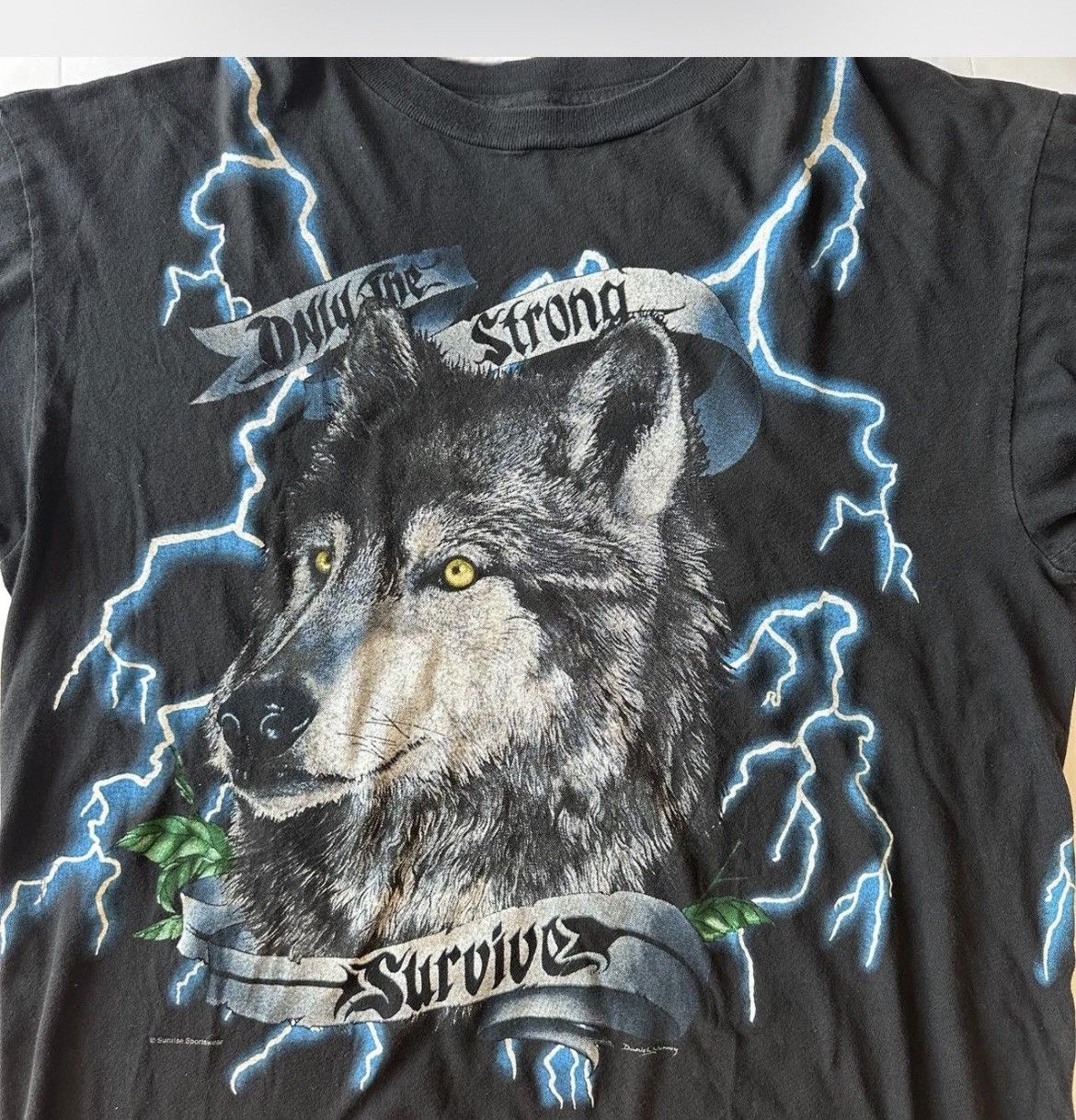 Vintage Vintage 90s American Thunder Signed Danial Murray Wolf Tee Size US L / EU 52-54 / 3 - 4 Thumbnail