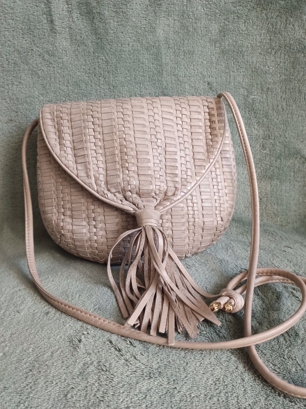 Other COSCI by Gucci Grey Woven Leather Crossbody Shoulder Bag Size ONE SIZE - 1 Thumbnail