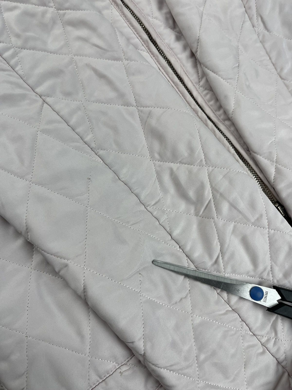 Burberry Vintage Burberry Quilted Zip Jacket Women’s Light Pink Size L / US 10 / IT 46 - 23 Thumbnail