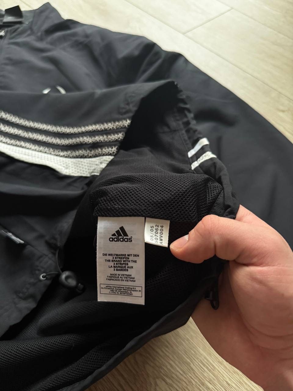 Adidas Light Jacket Adidas 00’ Size US L / EU 52-54 / 3 - 9 Thumbnail