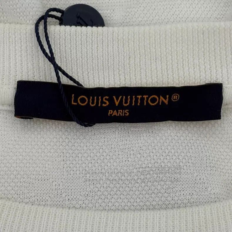 Louis Vuitton Louis Vuitton Pocket Dark Solid Short Sleeve Size US XL / EU 56 / 4 - 3 Thumbnail