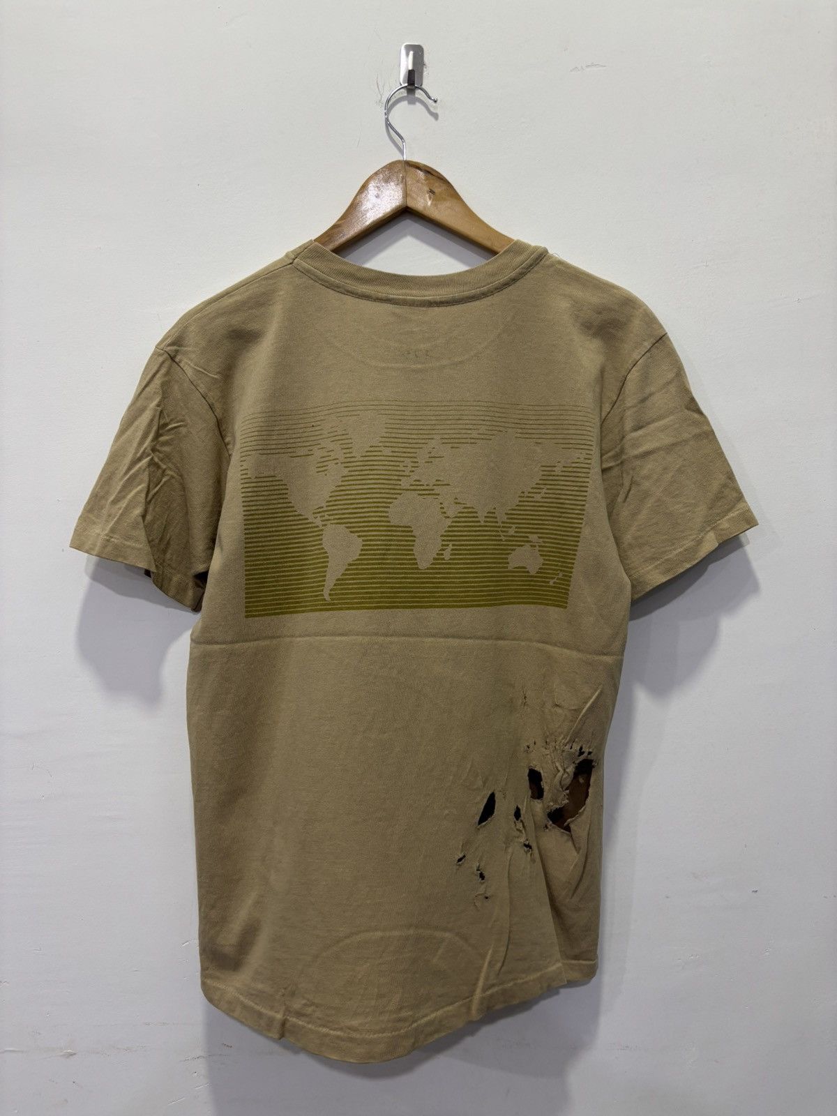 Band Tees × Vintage Vintage Distressed Oasis Tshirt Size US M / EU 48-50 / 2 - 2 Thumbnail