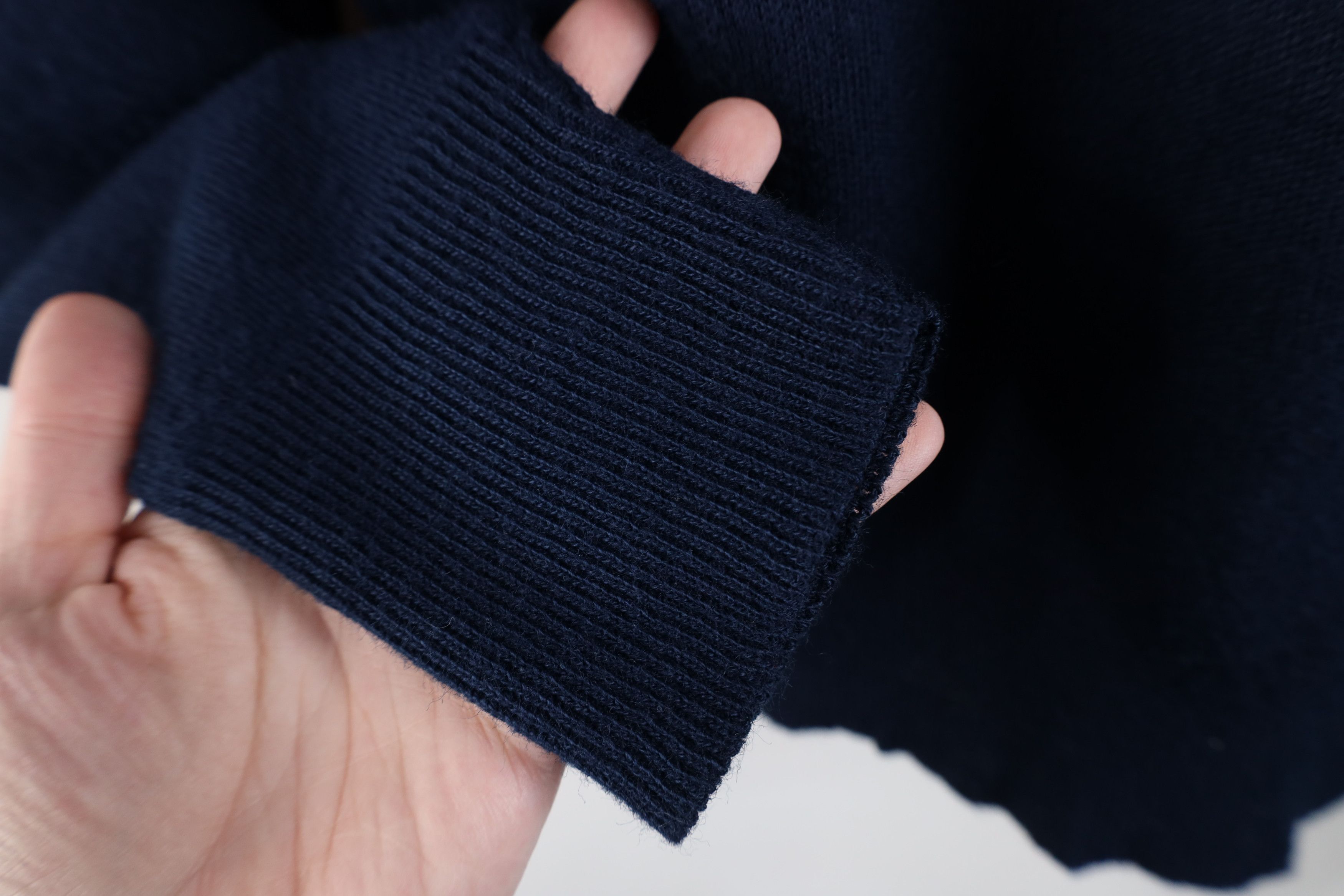 Vintage Vintage 90s Streetwear Knit V-Neck Sweater Navy Blue USA Size US S / EU 44-46 / 1 - 9 Thumbnail