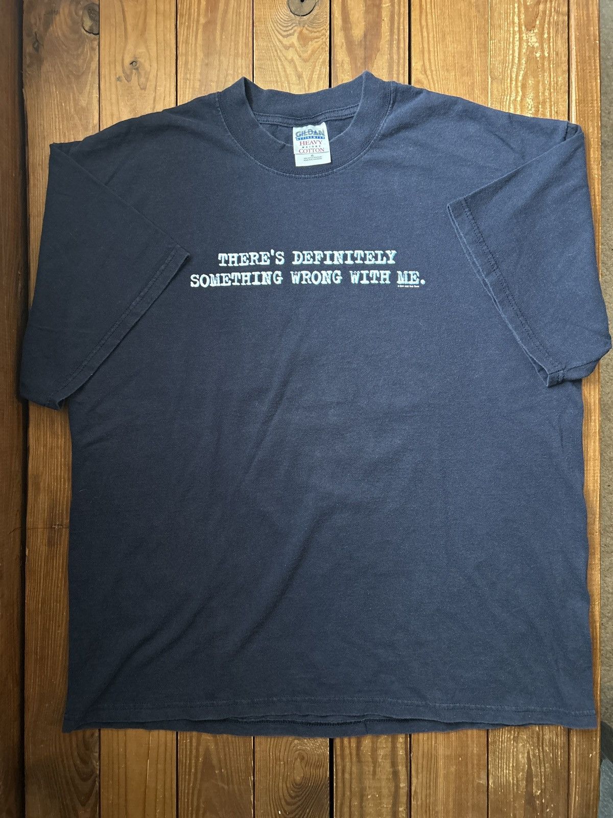 Vintage Vintage 90s Y2K Something Wrong With Me Phrase Tee Shirt Size US XL / EU 56 / 4 - 1 Thumbnail