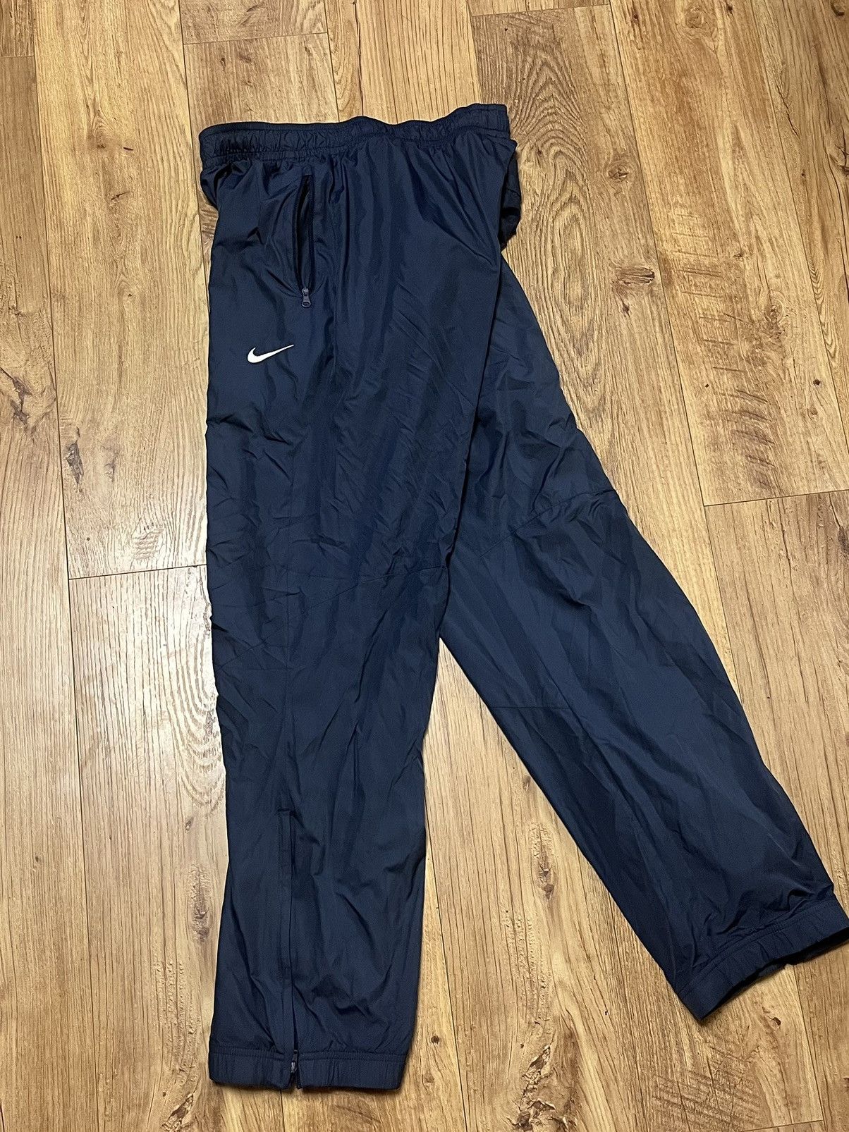 Nylon nike sweatpants hotsell