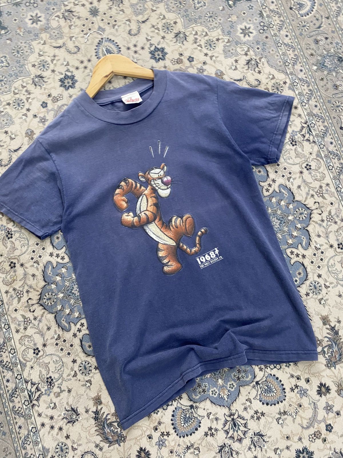 Disney FADED 1968 DISNEY TIGGER POOH SHIRT CARTOON Size US S / EU 44-46 / 1 - 5 Thumbnail