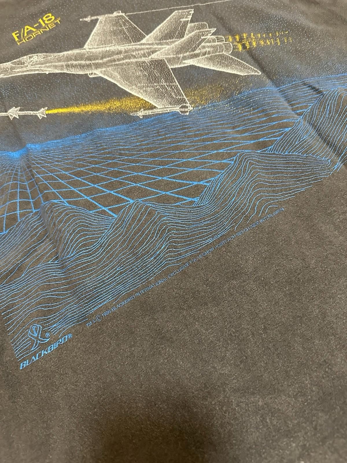Other VTG 1996 FA-18 Swiss Hornet Fighter T Shirt Blackbird USA Size US L / EU 52-54 / 3 - 11 Thumbnail