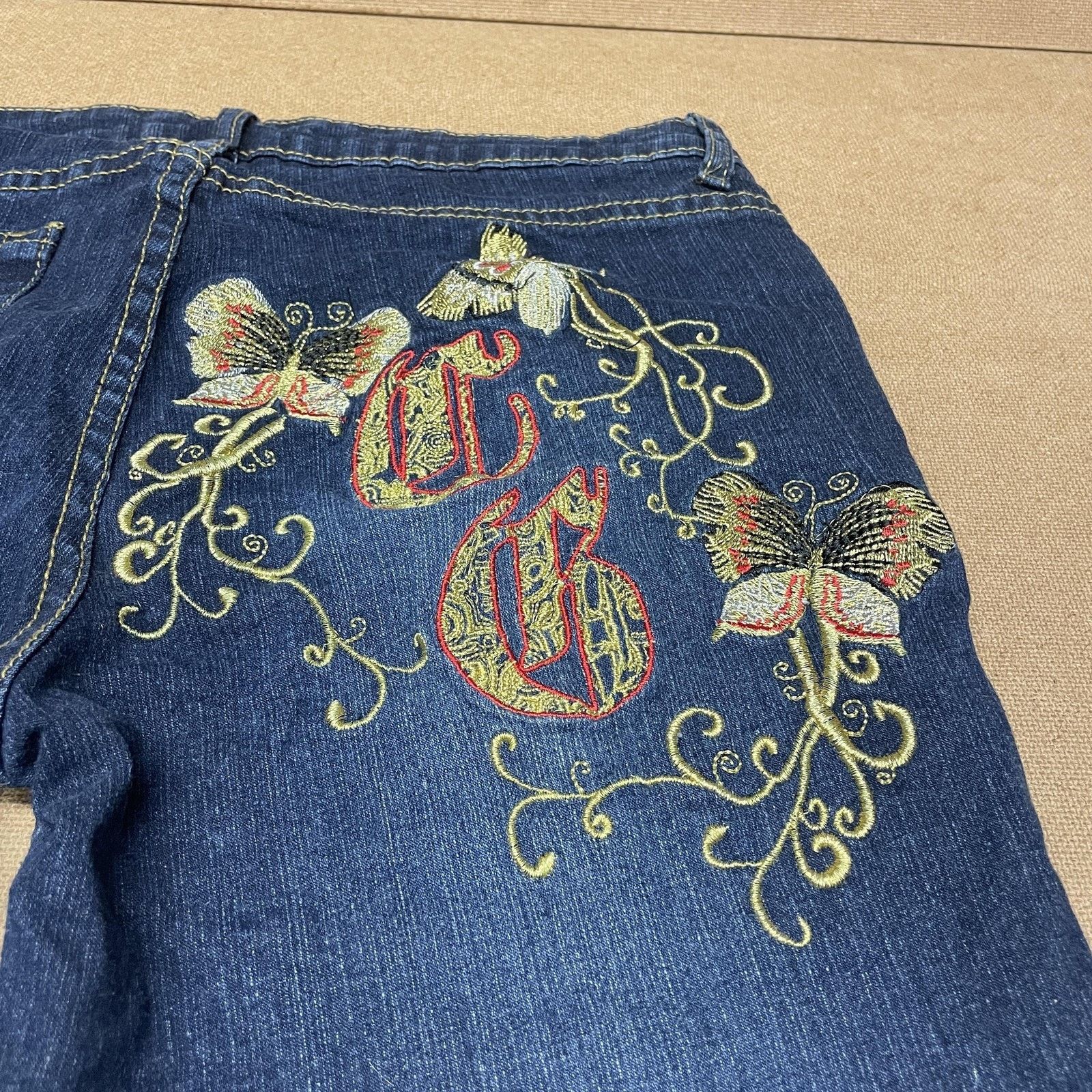 Coogi Coogi Jeans Womens 9/10 Dark Wash Embroidered Butterfly Size 30" / US 8 / IT 44 - 3 Thumbnail