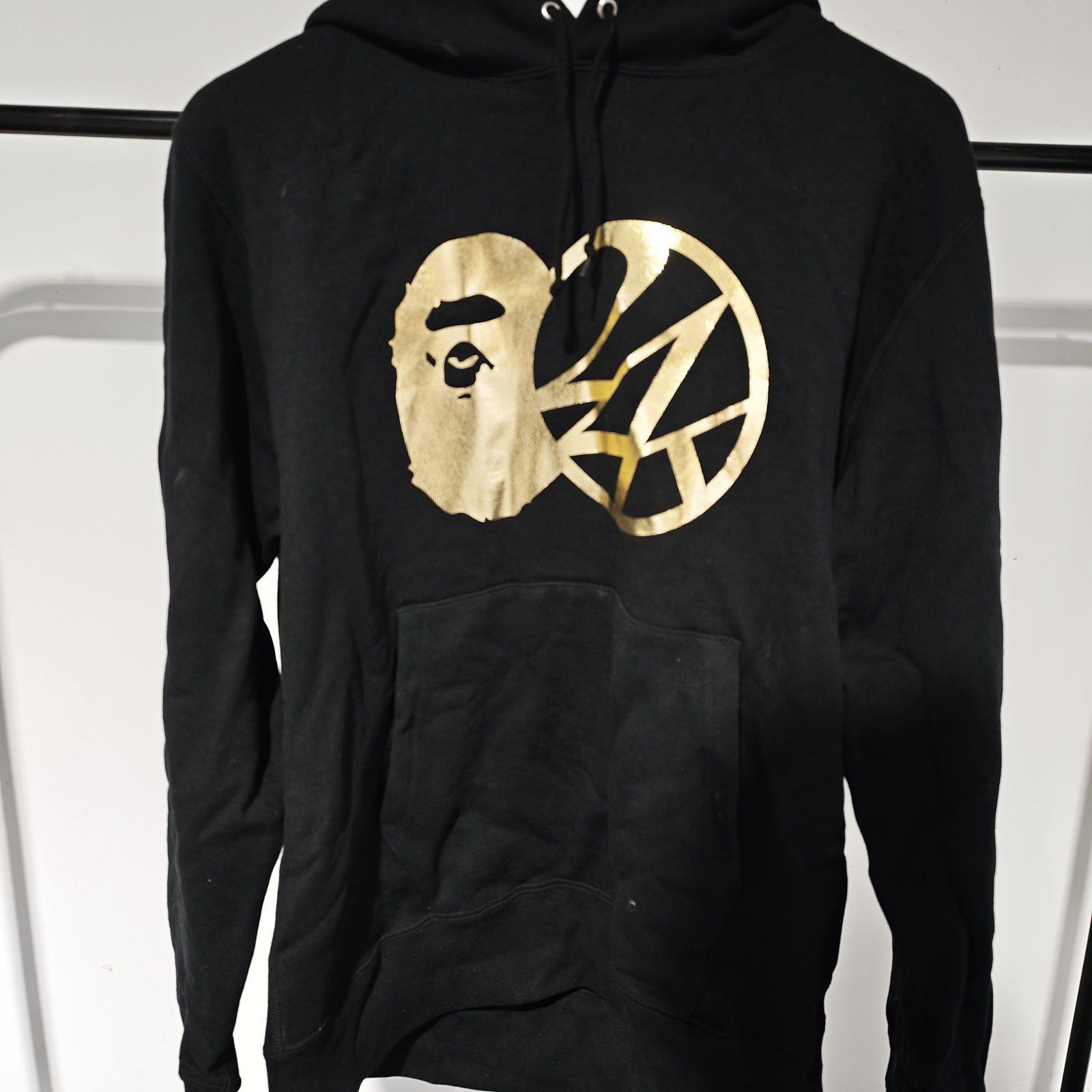Bape A Bathing Ape Gold Logo Hoodie Size XL Size US XL / EU 56 / 4 - 1 Thumbnail