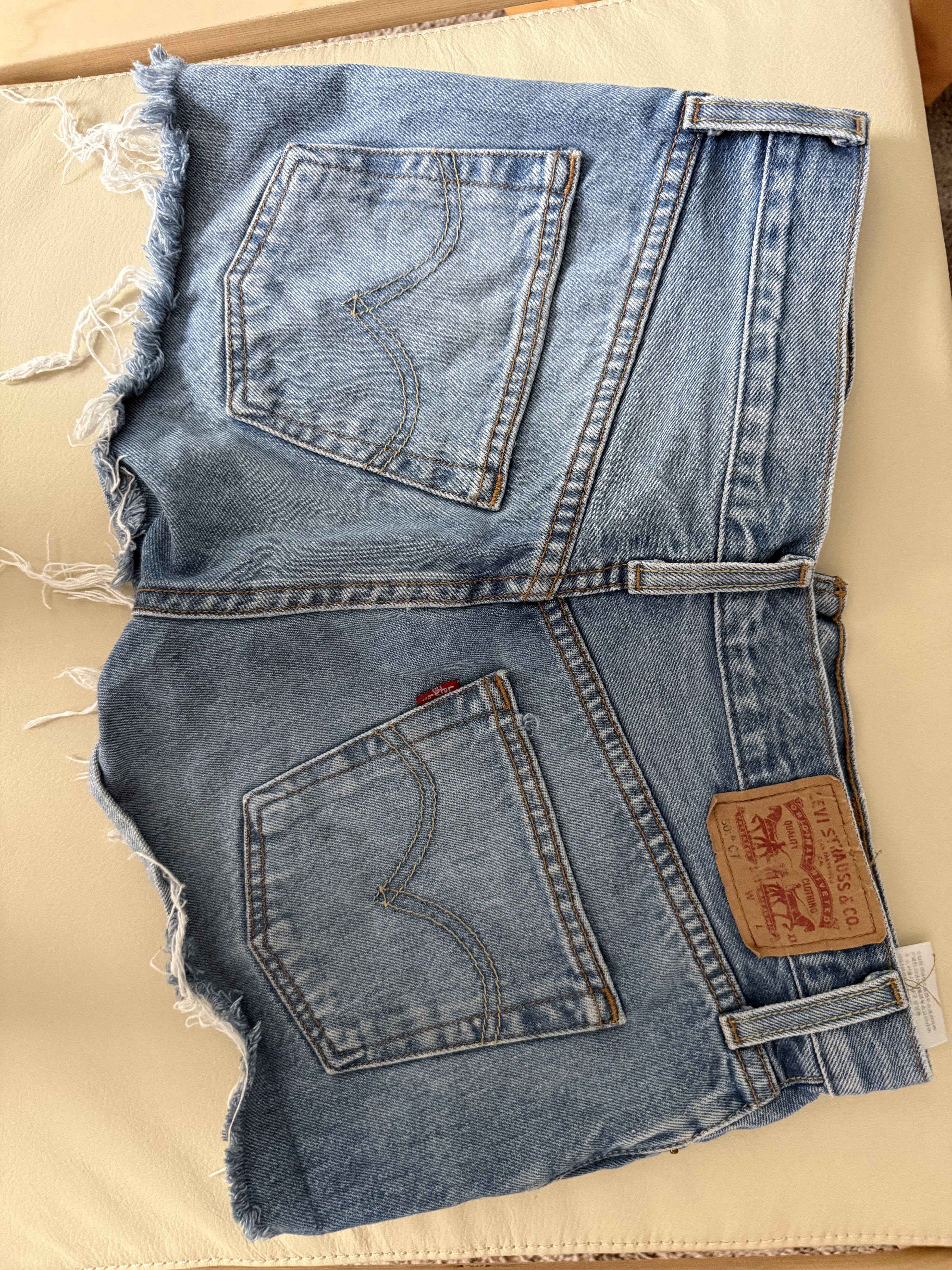Levi's Levi's 501 Ripped Cutoff Jean Shorts Size 27" / US 4 / IT 40 - 2 Thumbnail