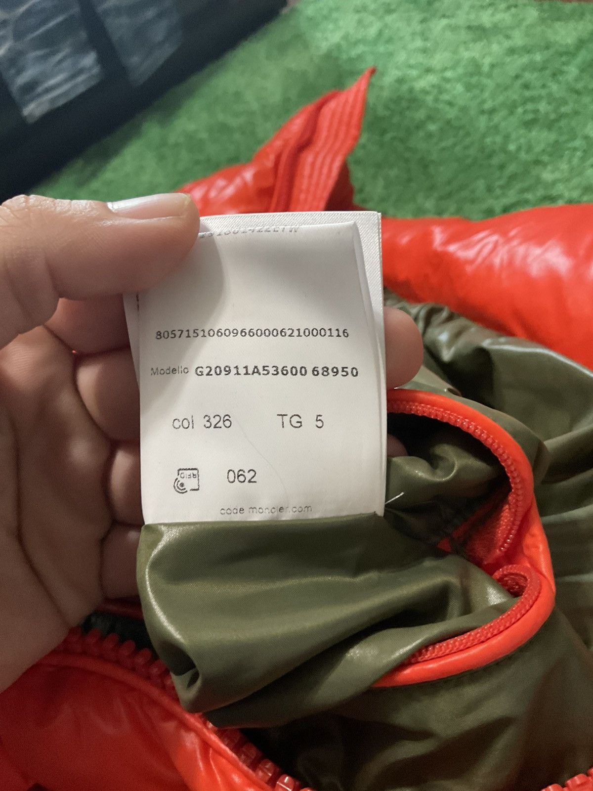 Moncler Orange moncler maya Size US L / EU 52-54 / 3 - 11 Thumbnail