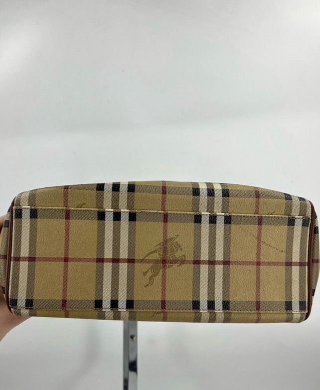 Burberry BURBERRY'S KELLY VTG Size ONE SIZE - 9 Thumbnail