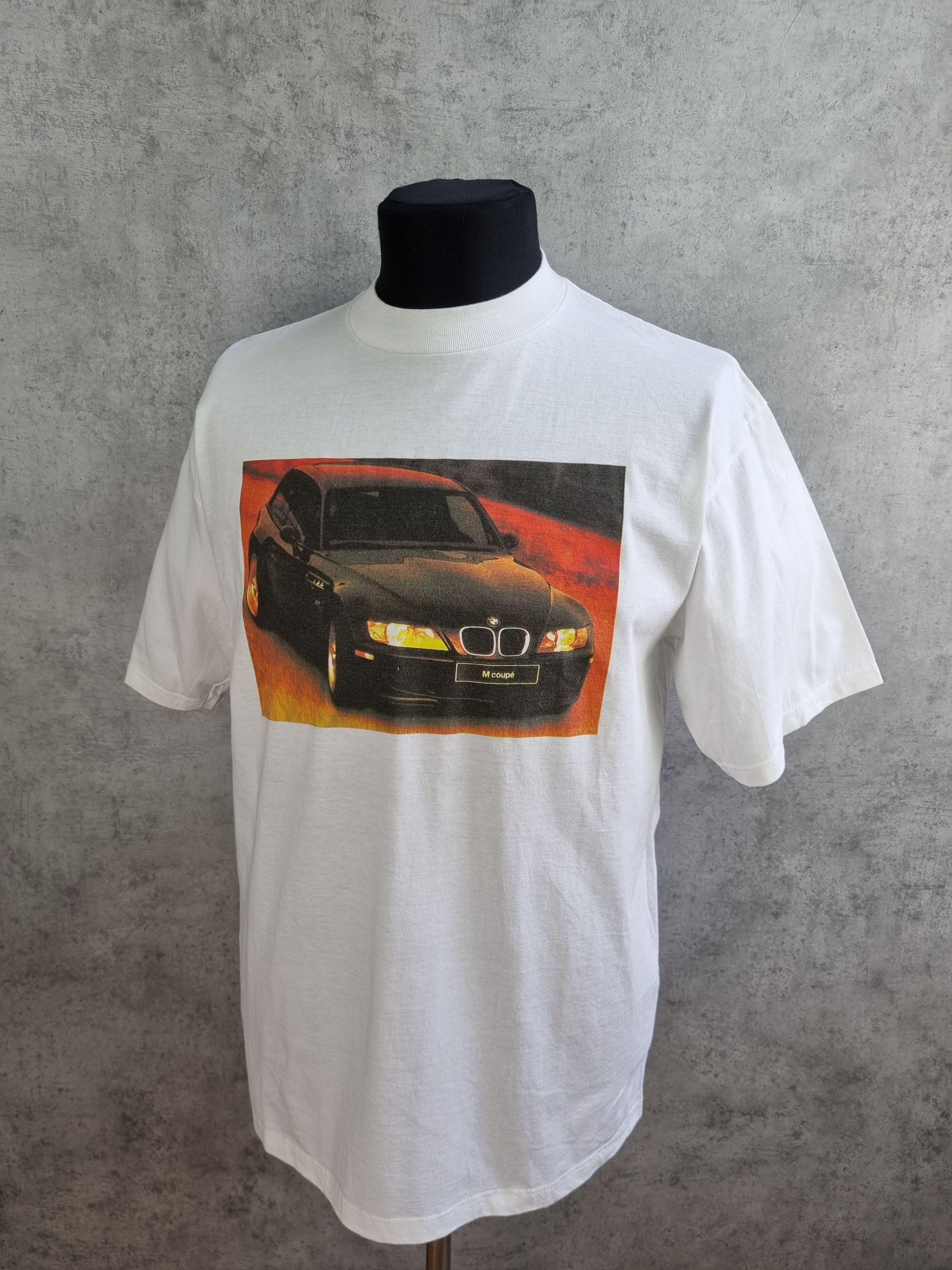 Vintage Vintage BMW Made in Scotland Tee Shirt Size US L / EU 52-54 / 3 - 2 Thumbnail