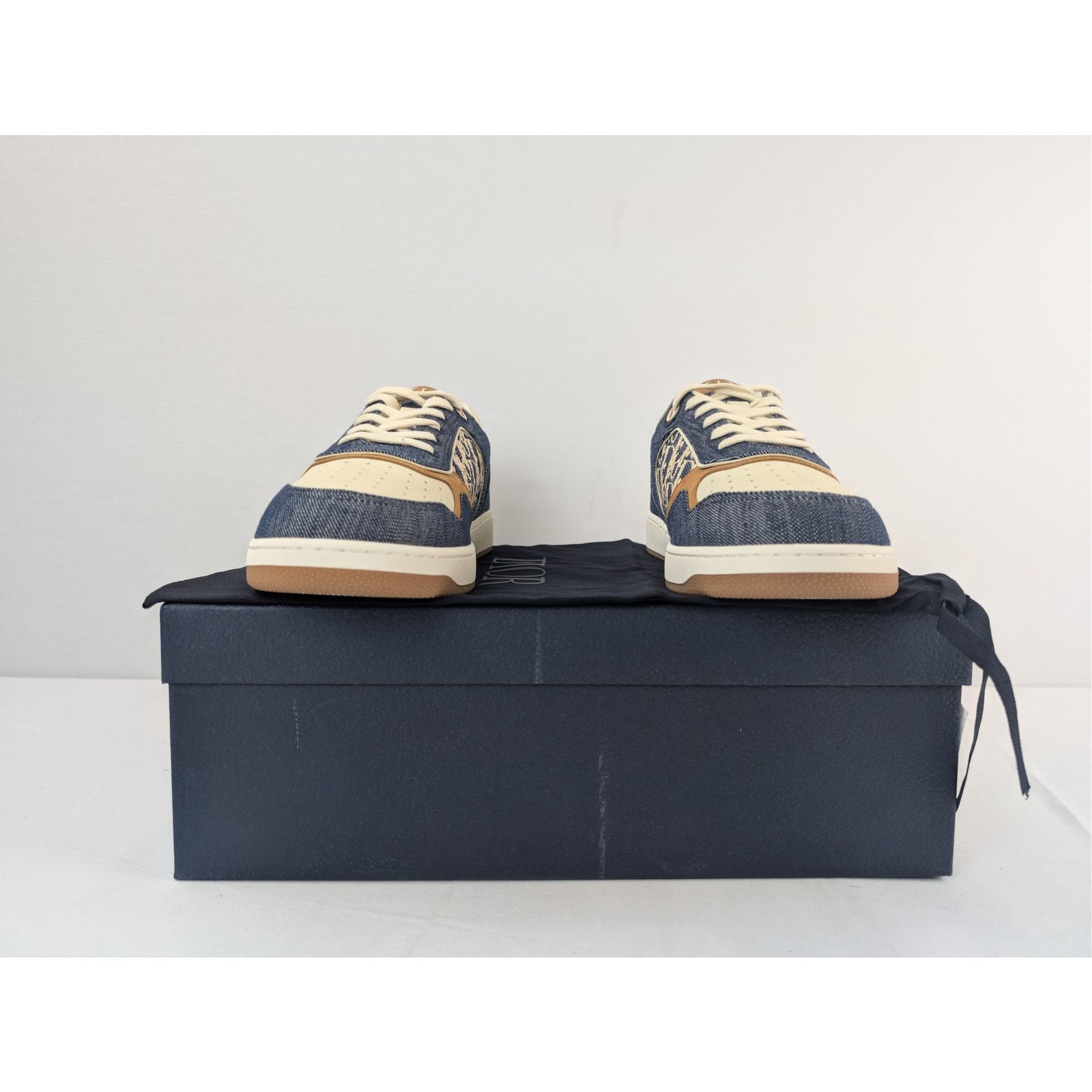 Dior o1rshd1 B27 Raffia Denim Uptown Low-Top Sneaker Blue/Brown Size US 13 / EU 46 - 19 Thumbnail