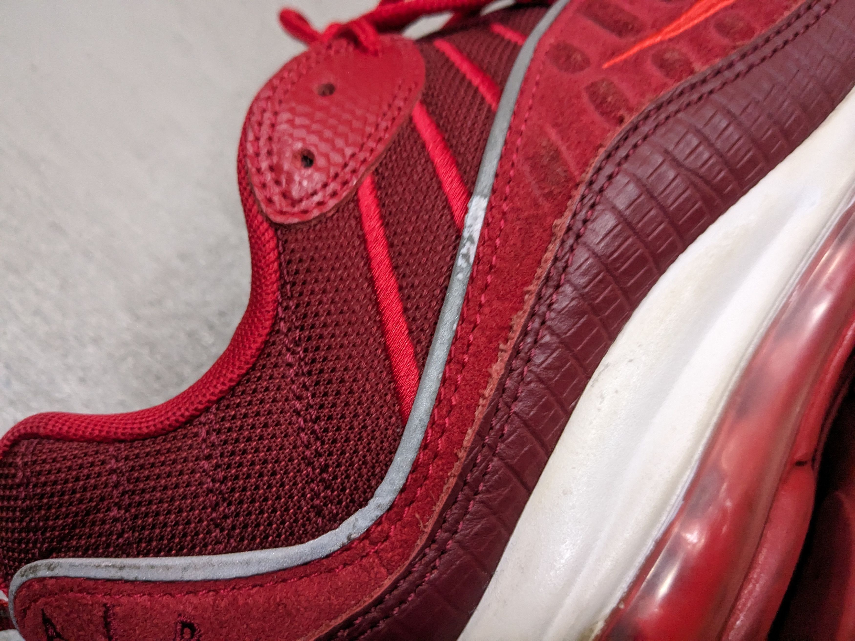 Nike Nike Air Max 98 SE Triple Red Size 11 White AO9380-600 Size US 11 / EU 44 - 14 Thumbnail