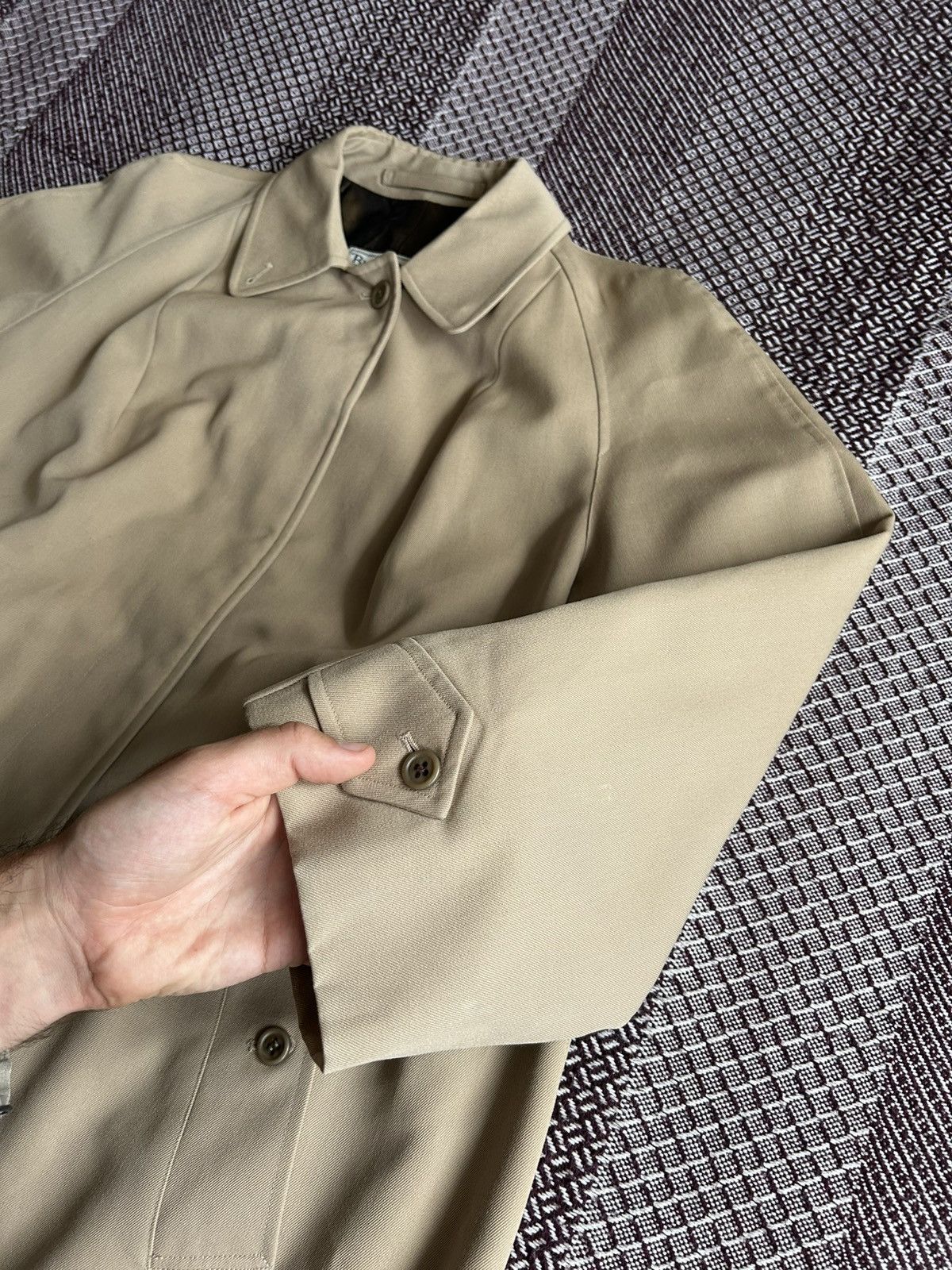 Burberry Vintage Burberrys 90s Heavy Trench Coat Mens Solid Style Size US XL / EU 56 / 4 - 5 Thumbnail
