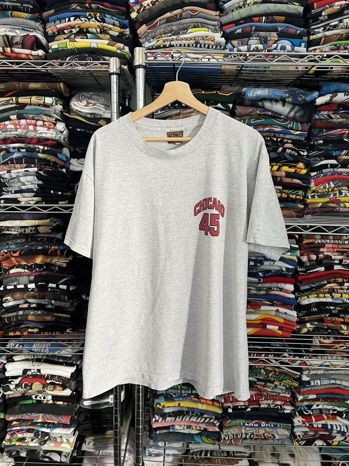 Nutmeg 90s Chicago Bulls Michael Jordan 45 NBA Basketball Tee Size US L / EU 52-54 / 3 - 2 Thumbnail
