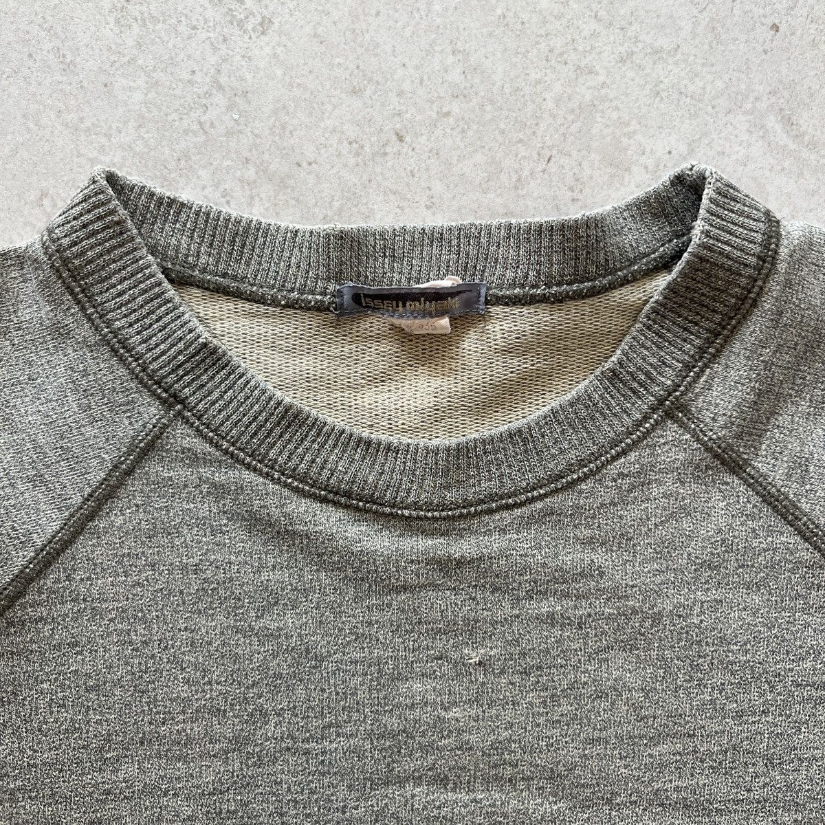 Issey Miyake Vintage 90s ISSEY MIYAKE Back Logo Sweatshirt Size US M / EU 48-50 / 2 - 7 Thumbnail