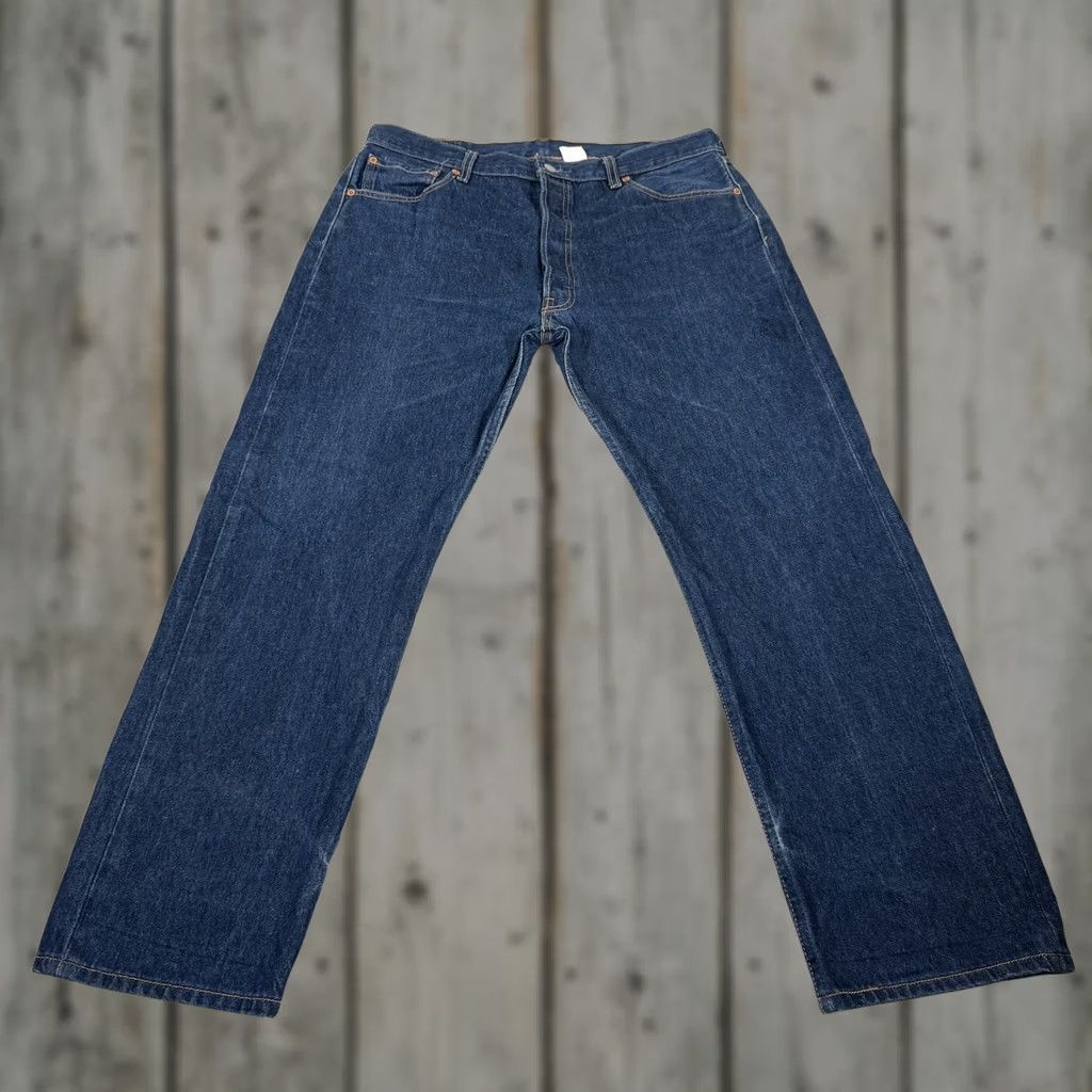 Levi's VINTAGE Levi's 501 Jeans Mens 36x30 Blue Straight Size US 36 / EU 52 - 1 Thumbnail