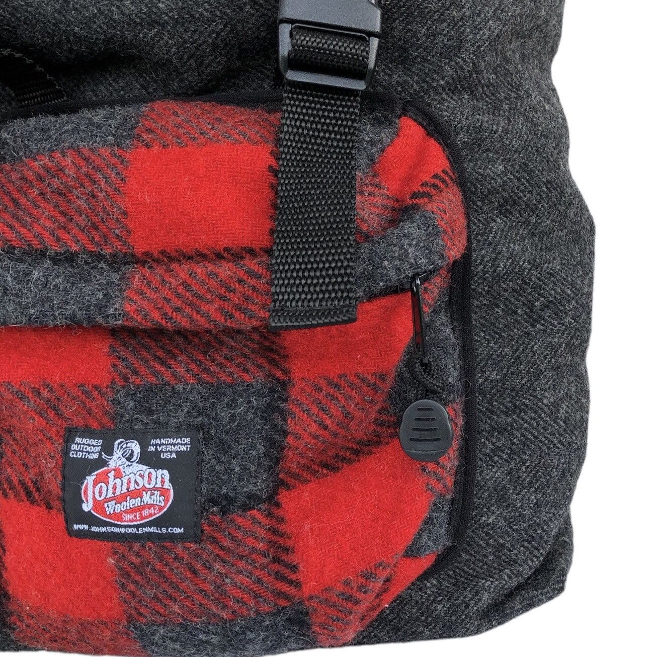 Johnson Woolen Mills Johnson Woolen Mills Patchwork Pockets Backpack Size ONE SIZE - 3 Thumbnail