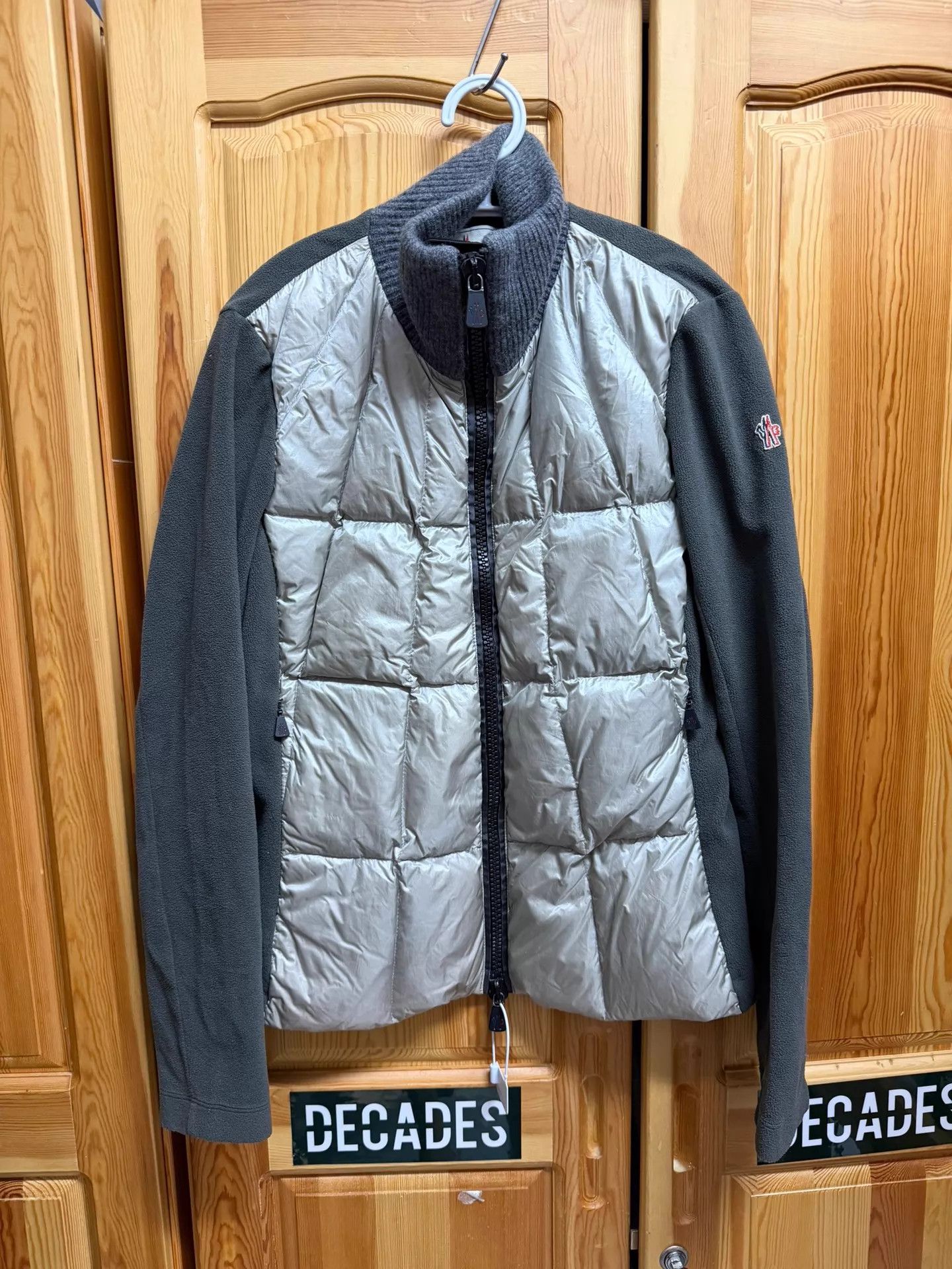 Moncler Moncler Stylish Fleece-Sleeve Down Jacket L Size US L / EU 52-54 / 3 - 1 Thumbnail