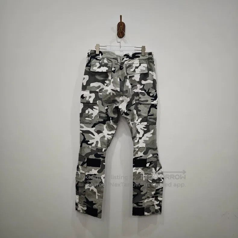 Balenciaga Balenciaga Camouflage cargo overalls Size US 34 / EU 50 - 2 Thumbnail