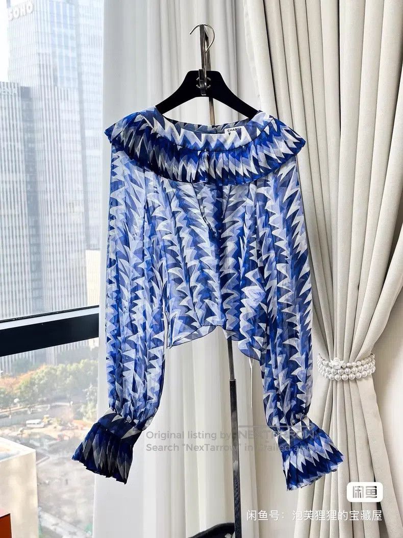 Chanel Chanel 19C early spring vacation cruise series blue and wh Size XS / US 0-2 / IT 36-38 - 1 Thumbnail