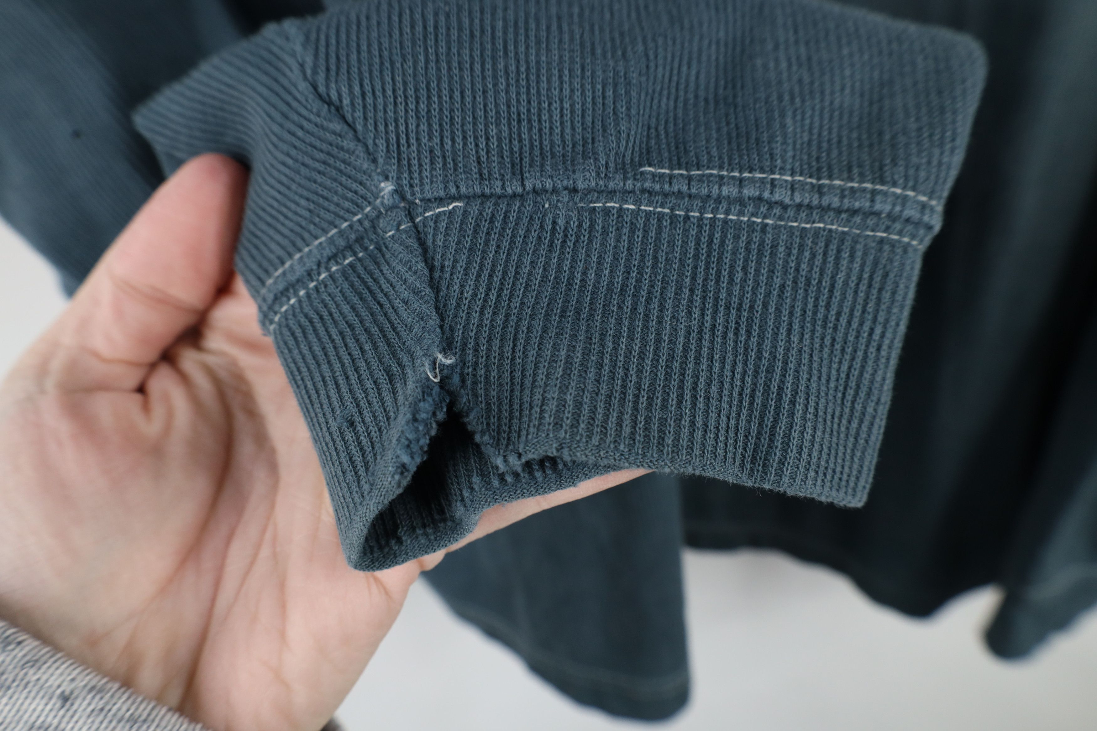 Vintage Vintage 90s Streetwear Ribbed Knit Boxy Fit Henley T-Shirt Size US L / EU 52-54 / 3 - 4 Thumbnail