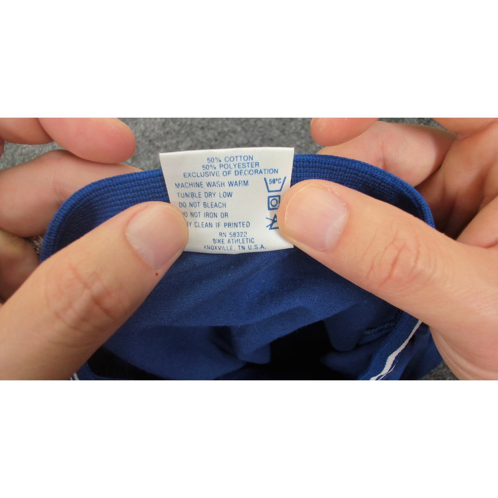 Vintage Bike Athletic 80s Single Stitch Old English Baseball Henley Size US L / EU 52-54 / 3 - 5 Thumbnail