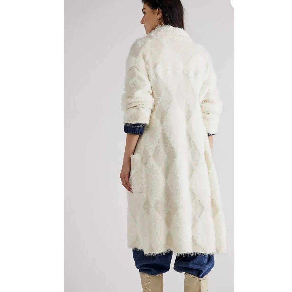 Free People New Free People David Cardi $398 MEDIUM Ivory FUZZY Coatigan Size M / US 6-8 / IT 42-44 - 4 Thumbnail