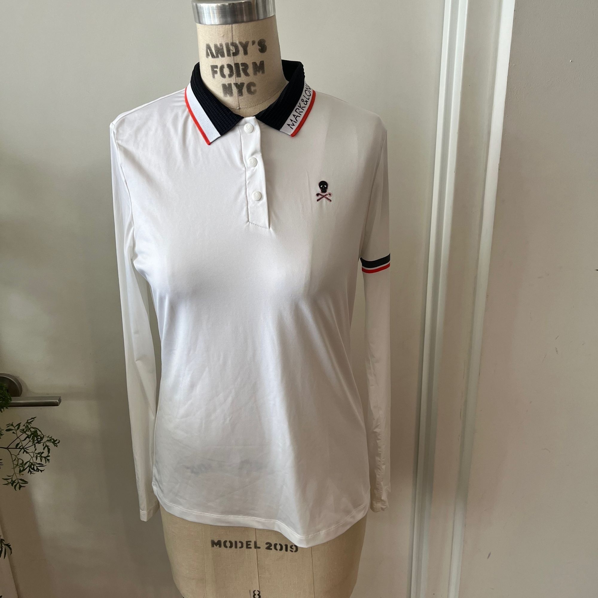 Other MARK & LONA Women's Long Sleeve Performance Shirt Size XL Size XL / US 12-14 / IT 48-50 - 1 Thumbnail