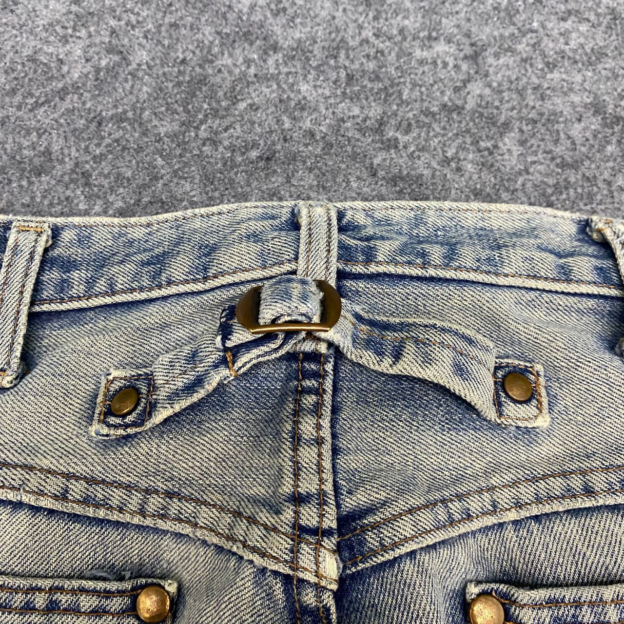 Vintage Vintage Wrangler Buckle Back Selvegde Distressed Denim Size US 31 - 11 Thumbnail