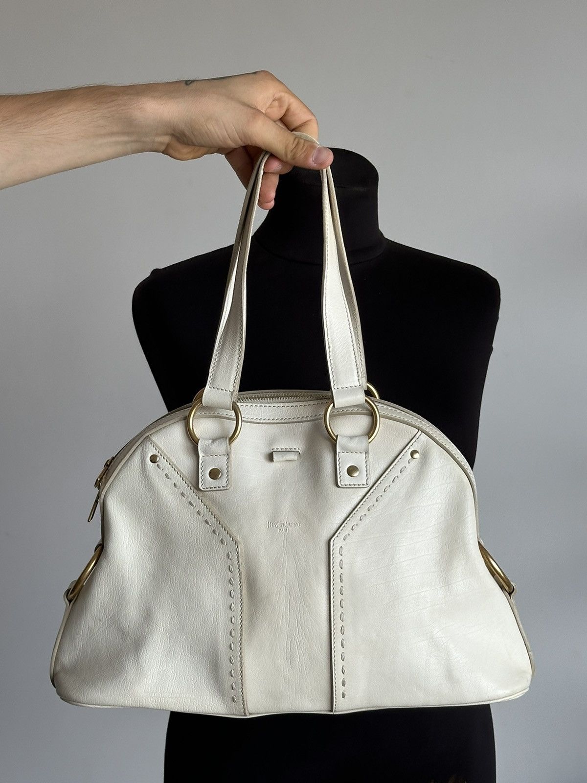 Yves Saint Laurent YSL Beige Leather Muse Shoulder Bag