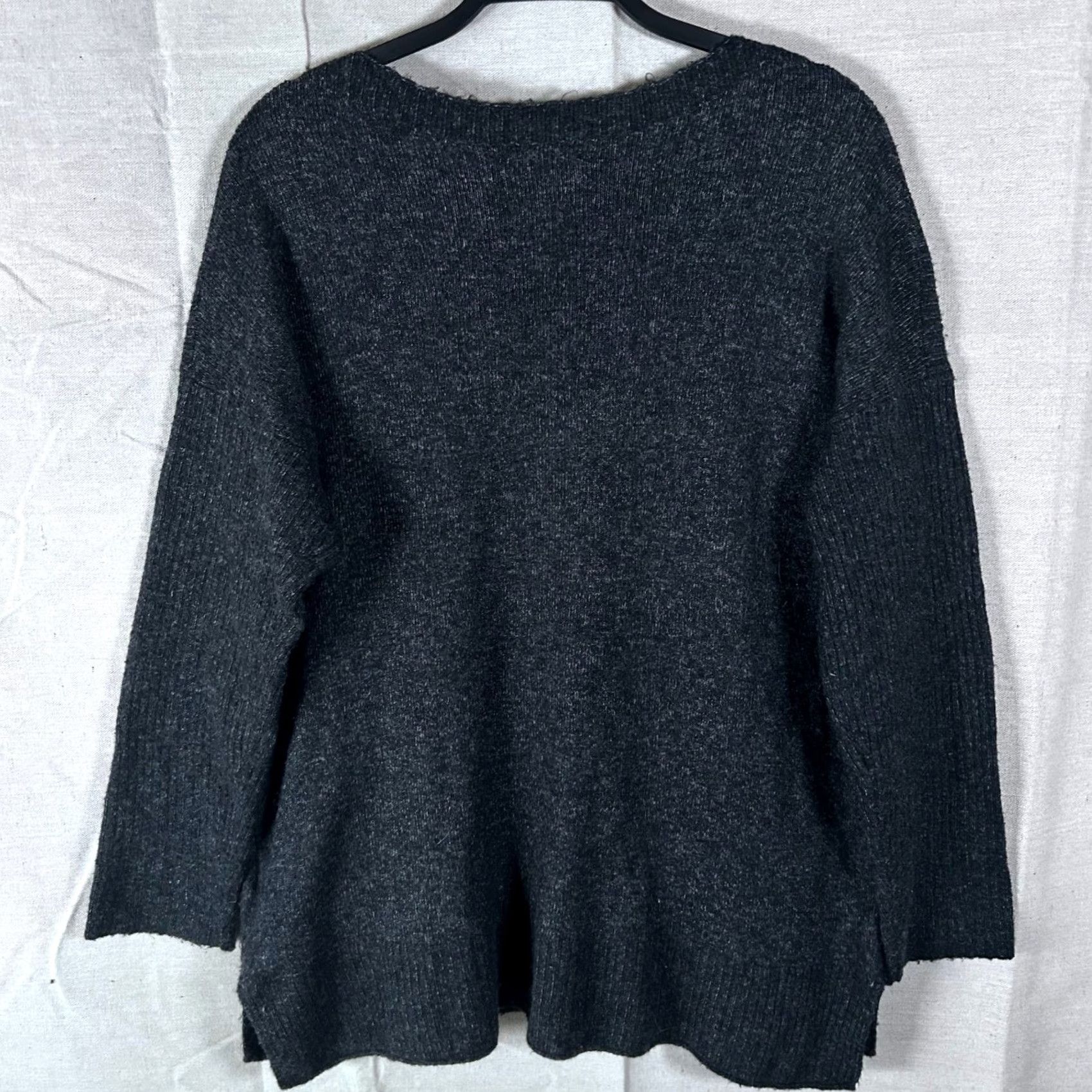 Abercrombie & Fitch Abercrombie & Fitch Mens Charcoal Grey Knit Pouch Pocket Sweater Size M Size US M / EU 48-50 / 2 - 3 Thumbnail