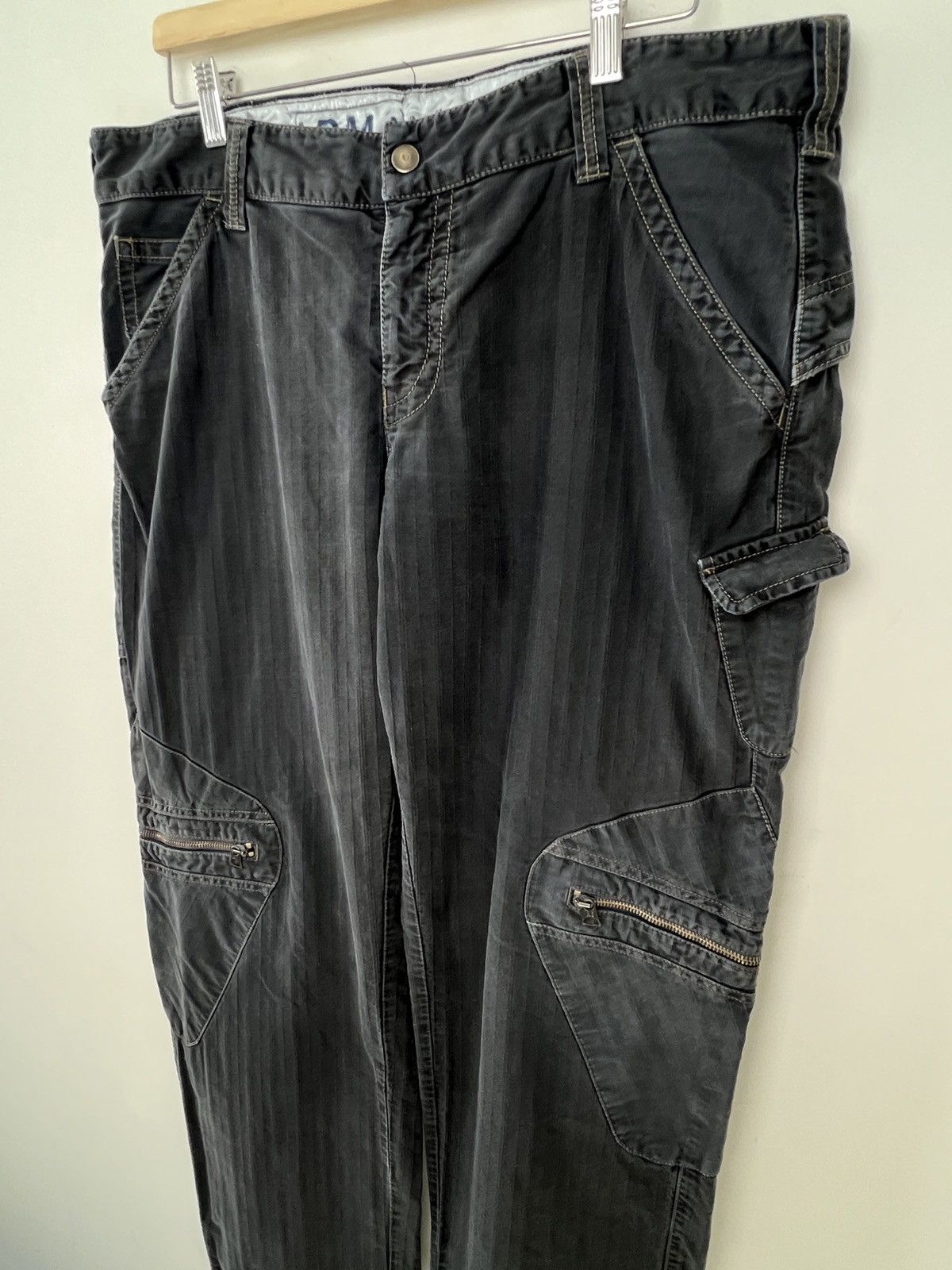 Giorgio Armani armani y2k multipocket washed cargo pants Size US 38 / EU 54 - 6 Thumbnail