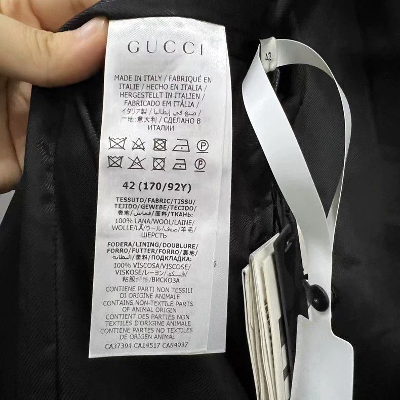 Gucci Gucci Black coat 2501-Nextarrow Size US S / EU 44-46 / 1 - 4 Thumbnail
