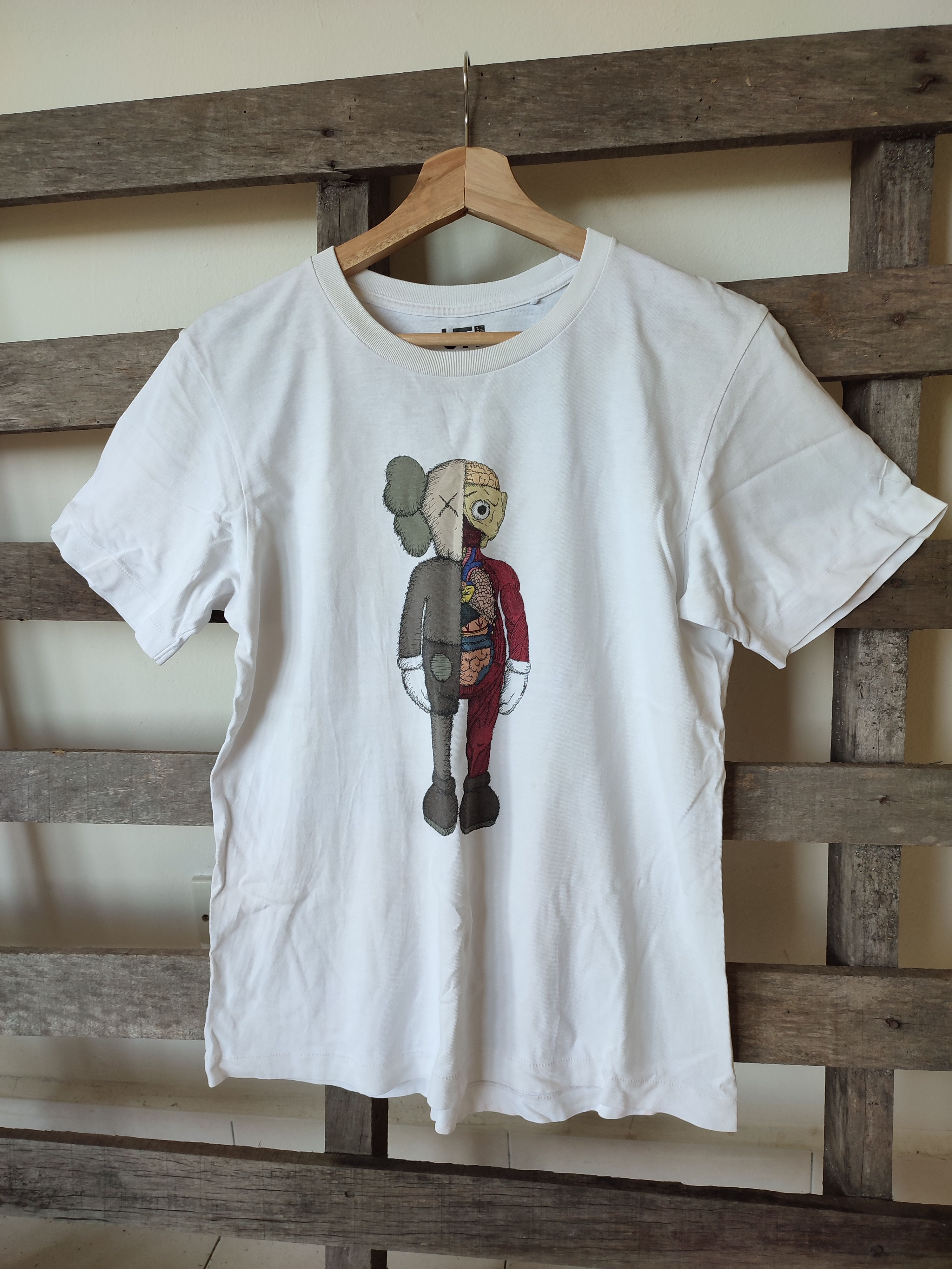 image of Crazy Vintage Kaws x Uniqlo in White, Men's (Size Small)