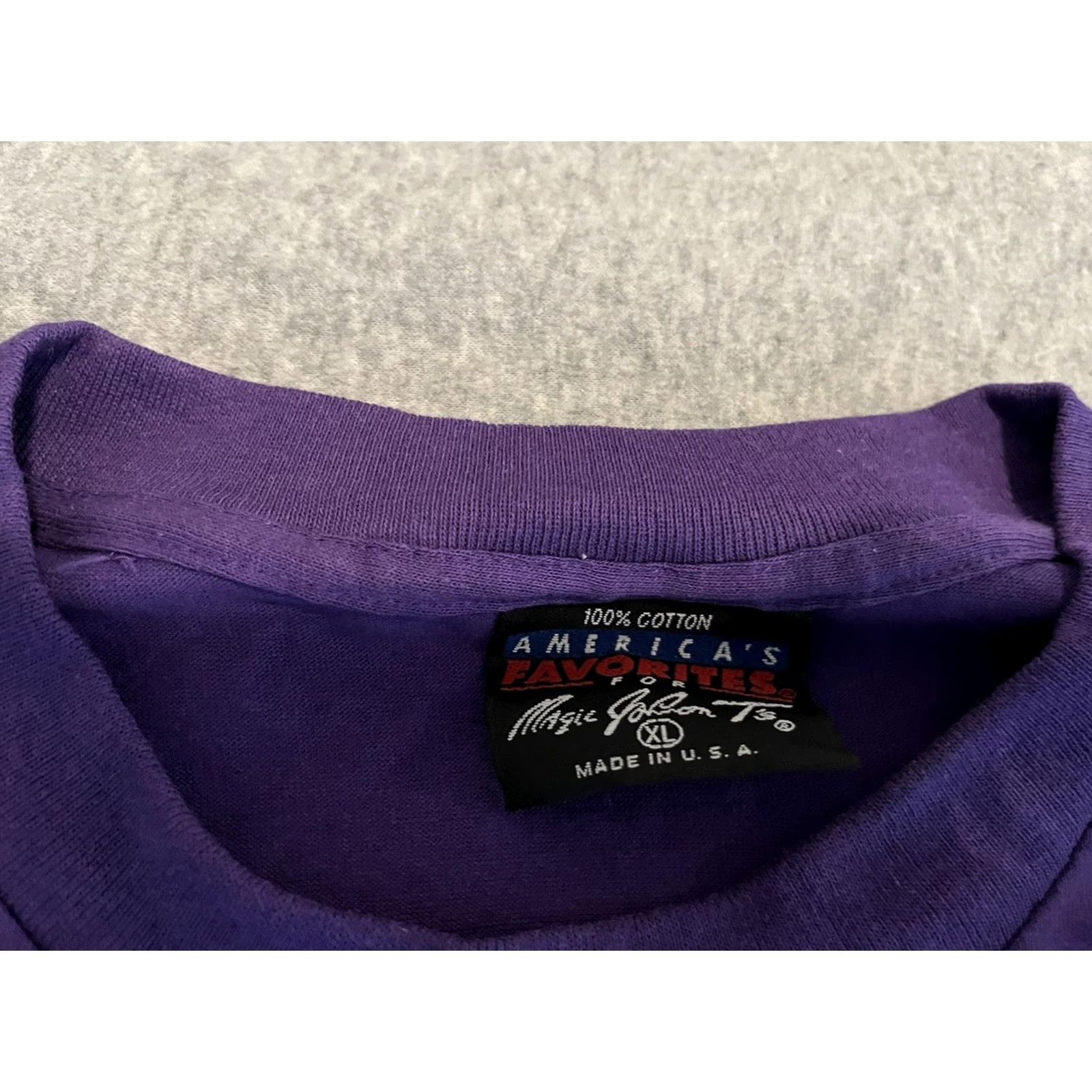 Vintage VINTAGE Magic Johnson T's Purple Shirt Mens XL Los Angeles Lakers T-Shirt USA Made Size US XL / EU 56 / 4 - 4 Thumbnail