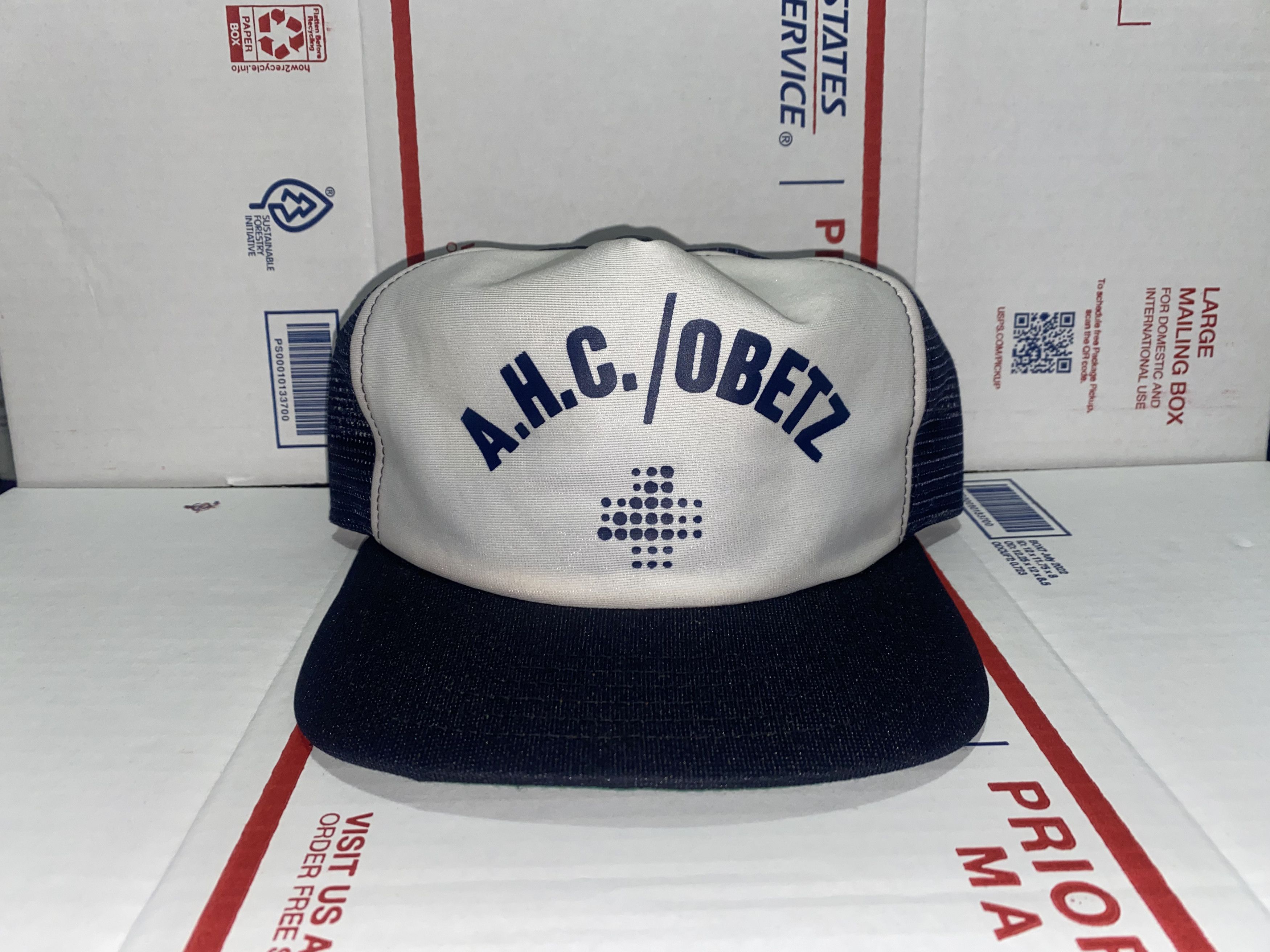New Era vintage New Era Hat Co. Mesh Snapback trucker Hat OBETZ ahc? Size ONE SIZE - 1 Thumbnail