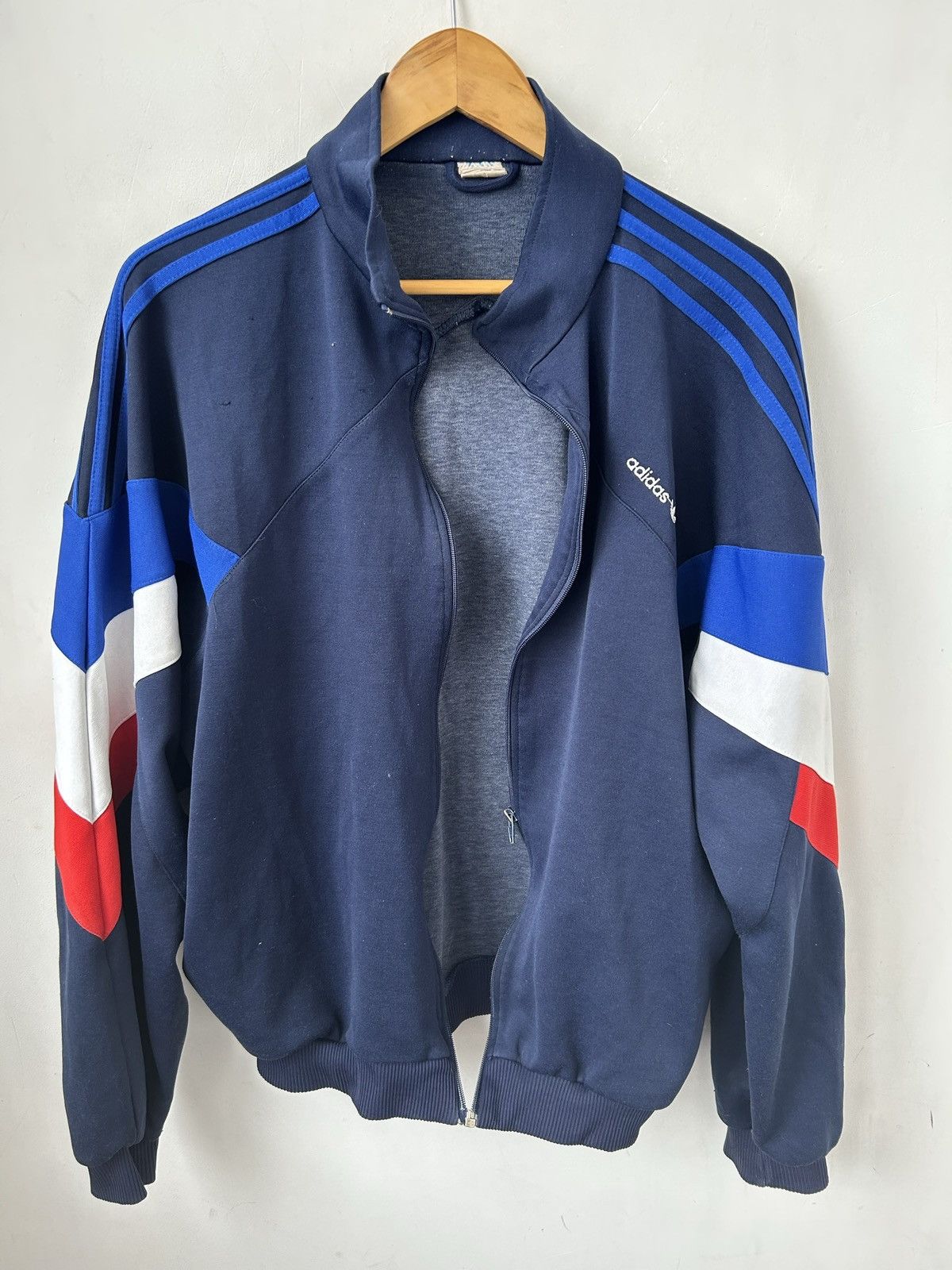 Adidas Adidas vintage track top JKT #1398 Size US M / EU 48-50 / 2 - 1 Thumbnail