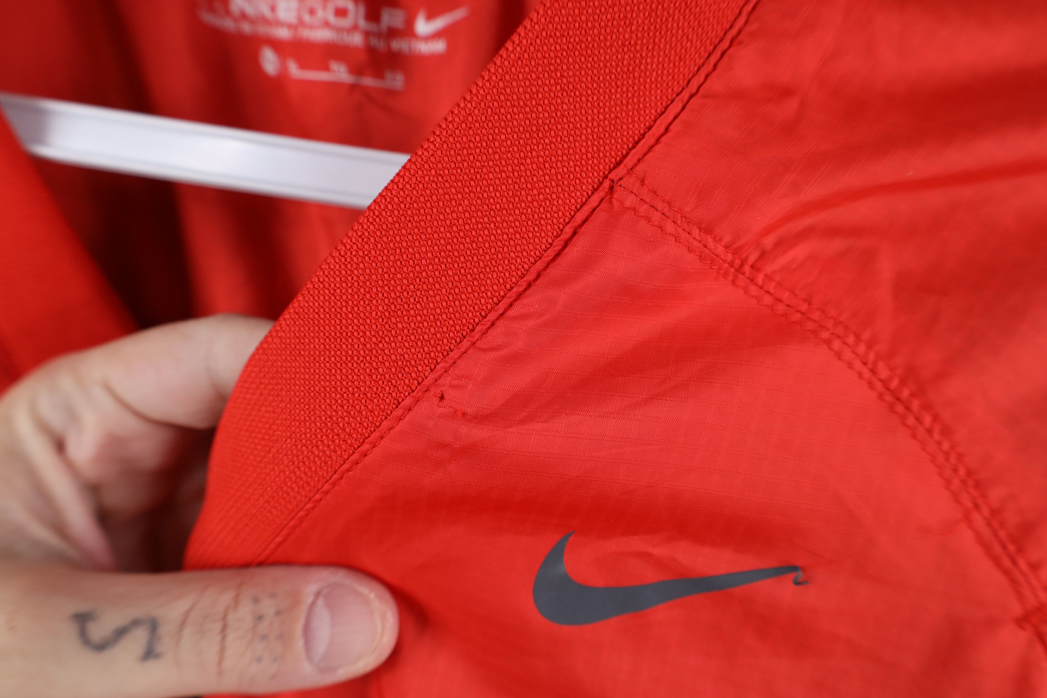 Nike × Vintage Nike Golf Mini Swoosh Lightweight Windbreaker Jacket Red Size US XL / EU 56 / 4 - 5 Thumbnail