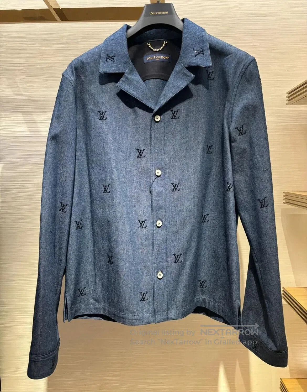 Louis Vuitton louis vuitton denim shirt with logo embellishments. Size US M / EU 48-50 / 2 - 1 Thumbnail